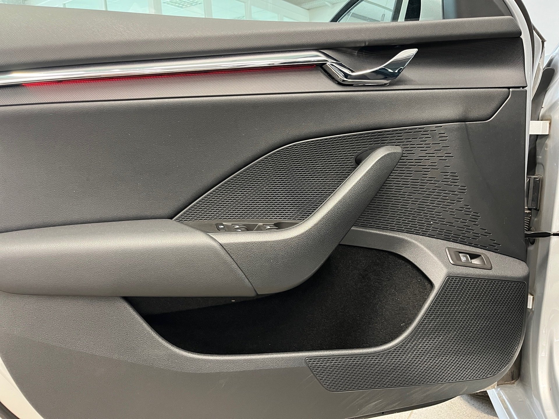 Octavia STYLE iV TSI DSG+ALU 18+RÜCKFAHRKAMERA+ELK SITZE+KEYLESS+LED-MATRIX+SMAR