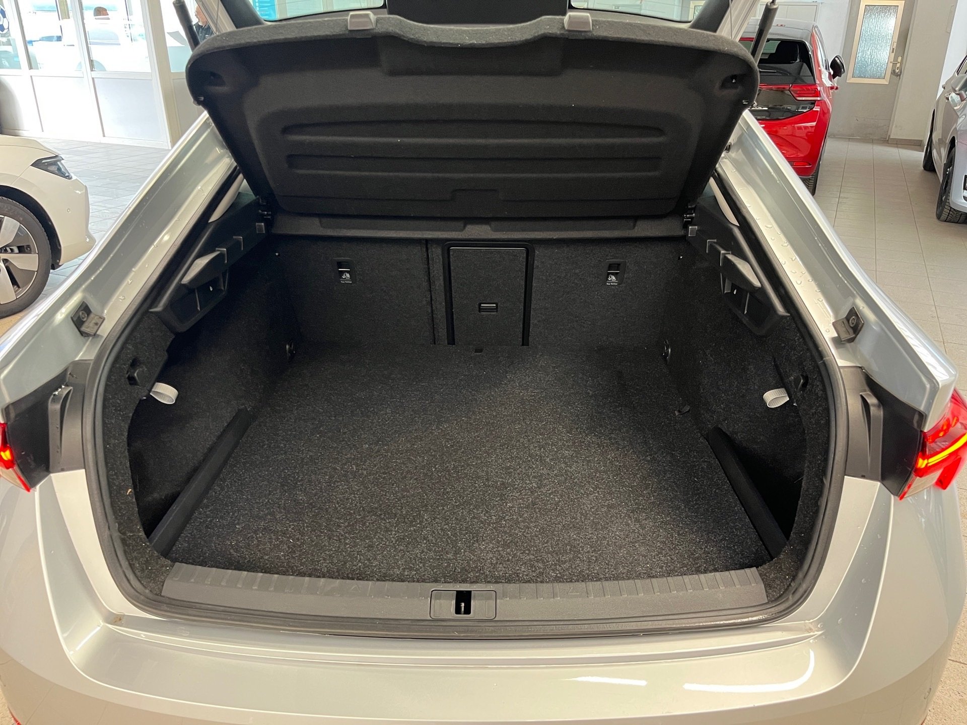 Octavia STYLE iV TSI DSG+ALU 18+RÜCKFAHRKAMERA+ELK SITZE+KEYLESS+LED-MATRIX+SMAR