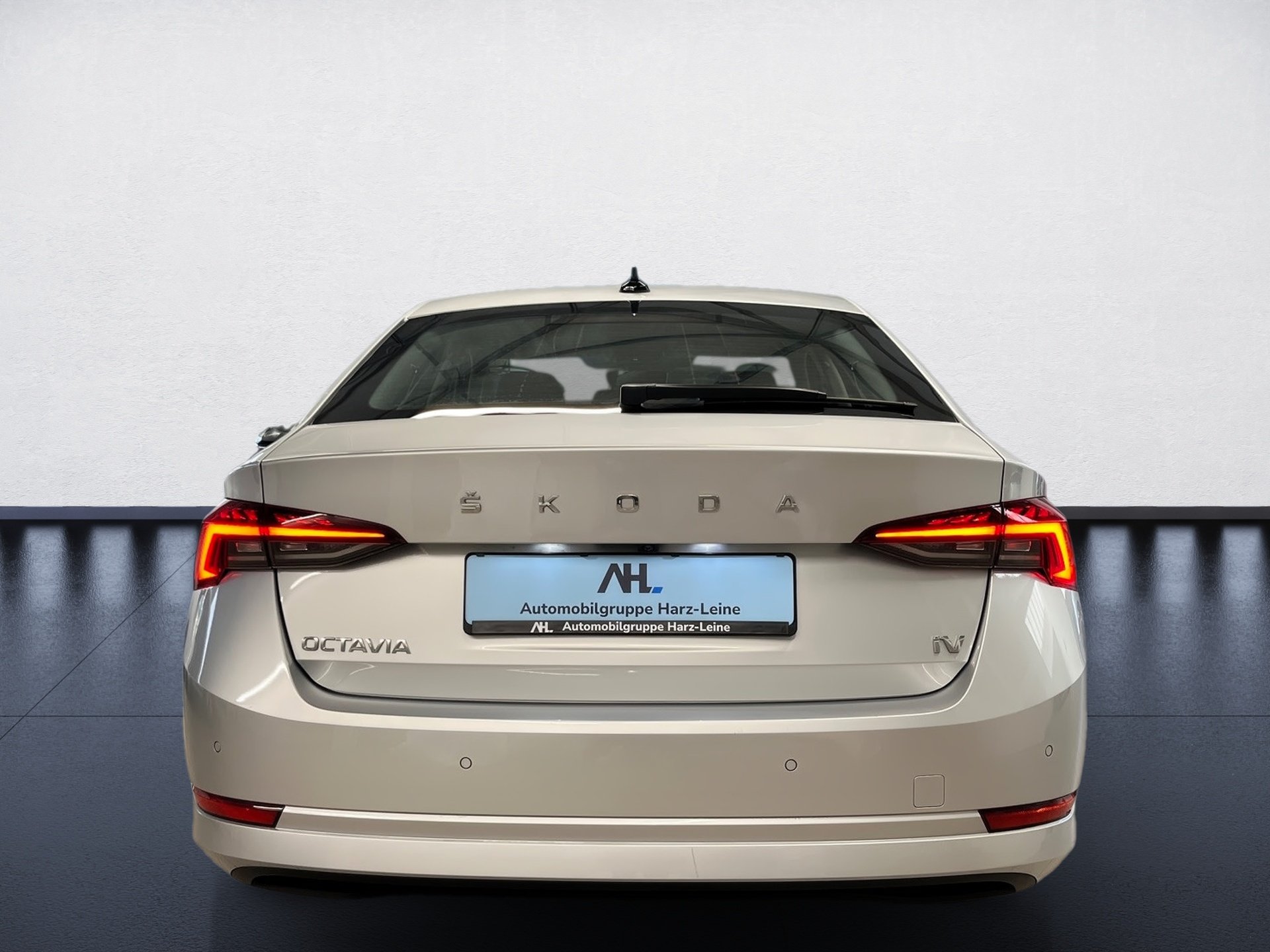 Octavia STYLE iV TSI DSG+ALU 18+RÜCKFAHRKAMERA+ELK SITZE+KEYLESS+LED-MATRIX+SMAR