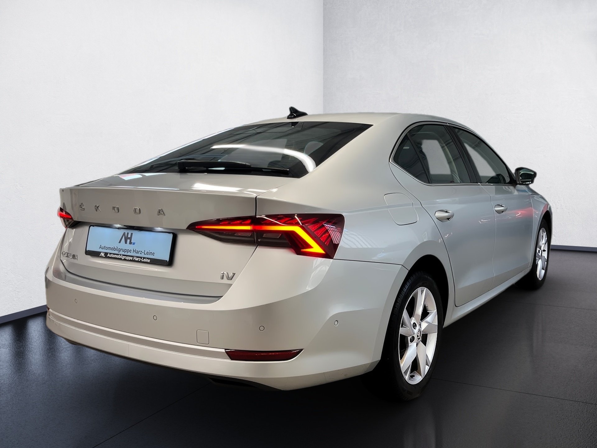 Octavia STYLE iV TSI DSG+ALU 18+RÜCKFAHRKAMERA+ELK SITZE+KEYLESS+LED-MATRIX+SMAR