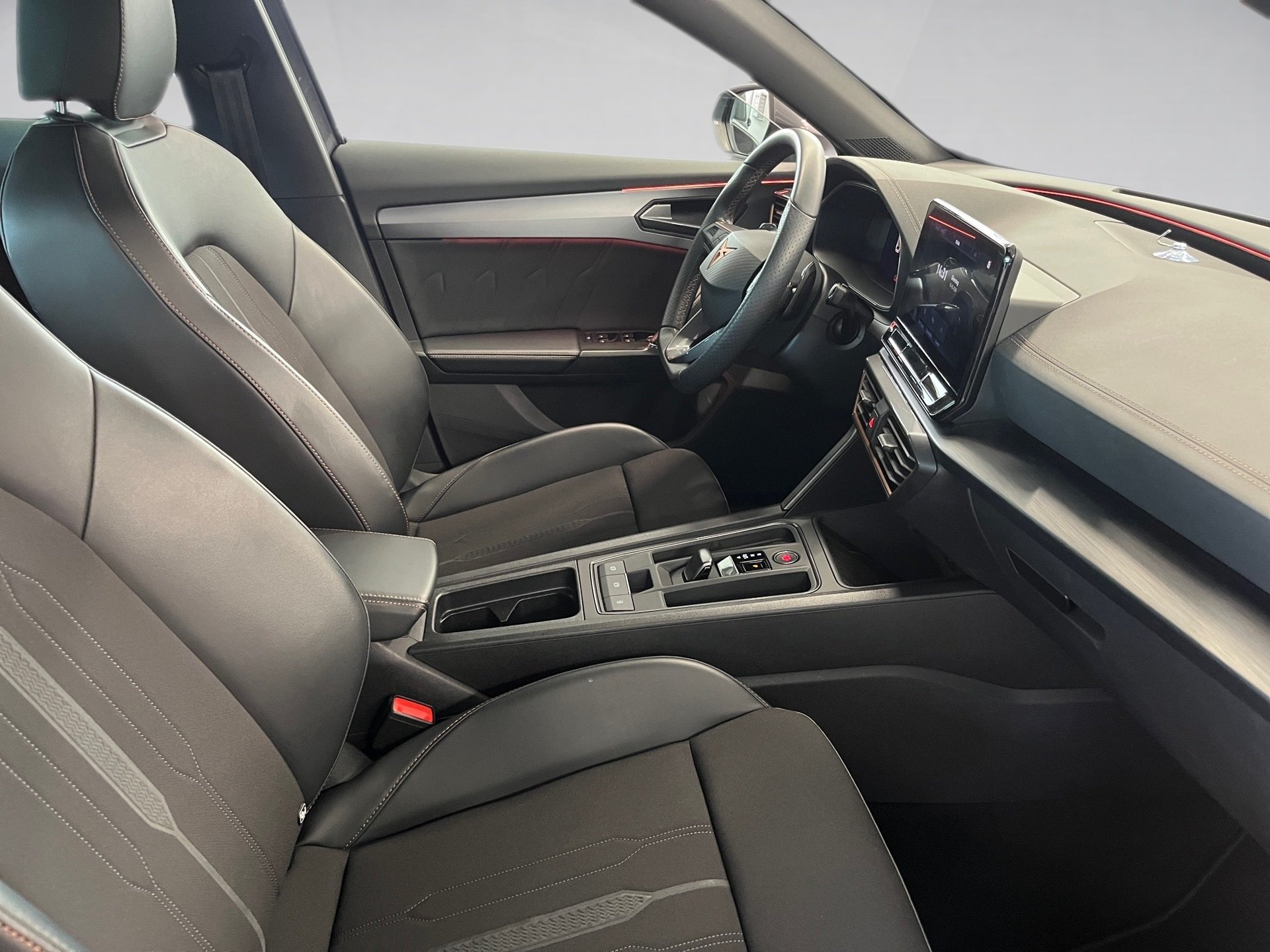 Formentor TSI DSG+ALU 19+AHK+NAVI+LED+RÜCKFAHRKAMERA+FULL LINK+KLIMA+PARK ASSIST