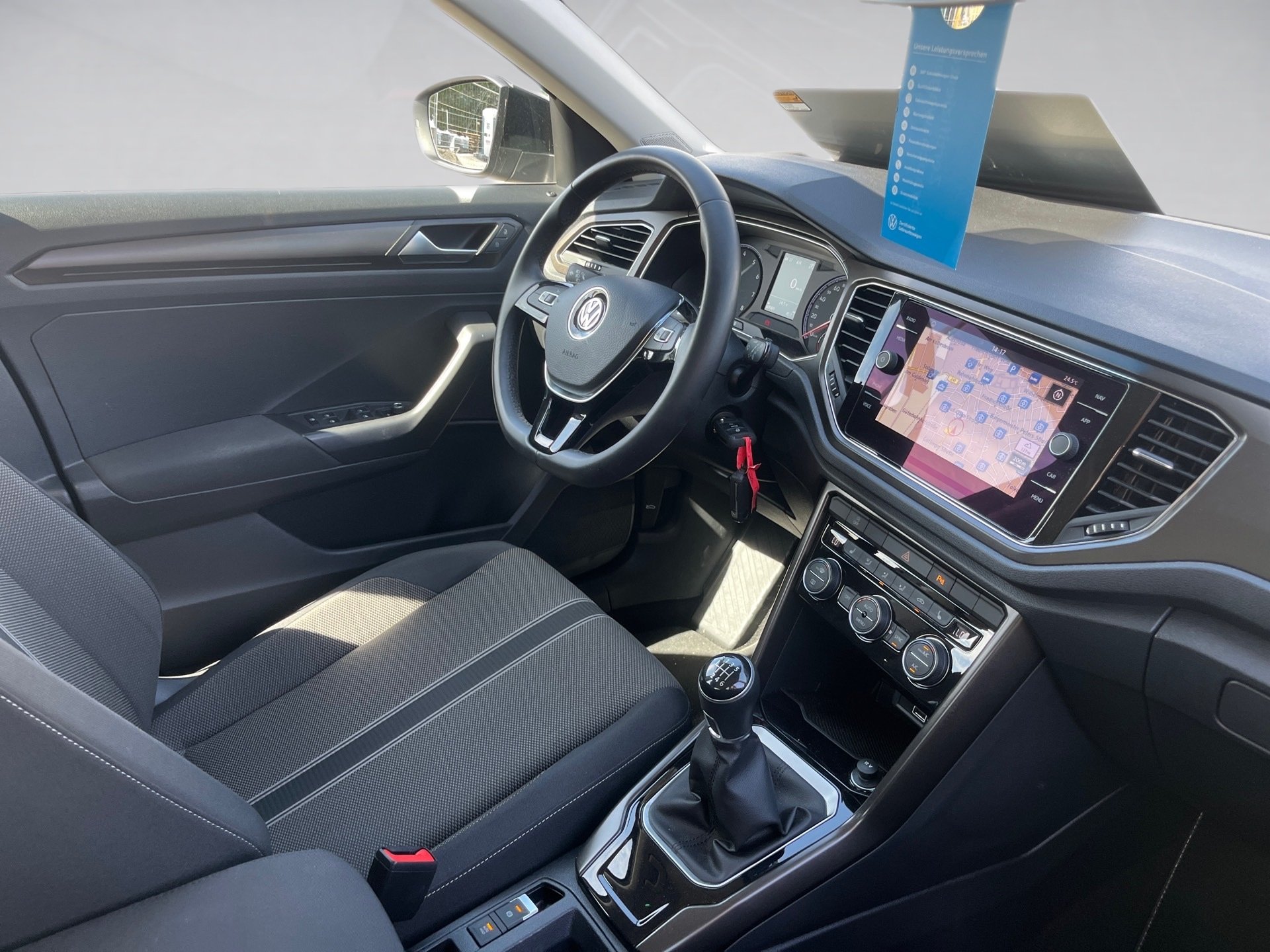 T-Roc Style STYLE TSI+ALU 17+EINPARKHILFE+NAVI+LED+TELEFONSCHNITTSTELLE+KOMFORT