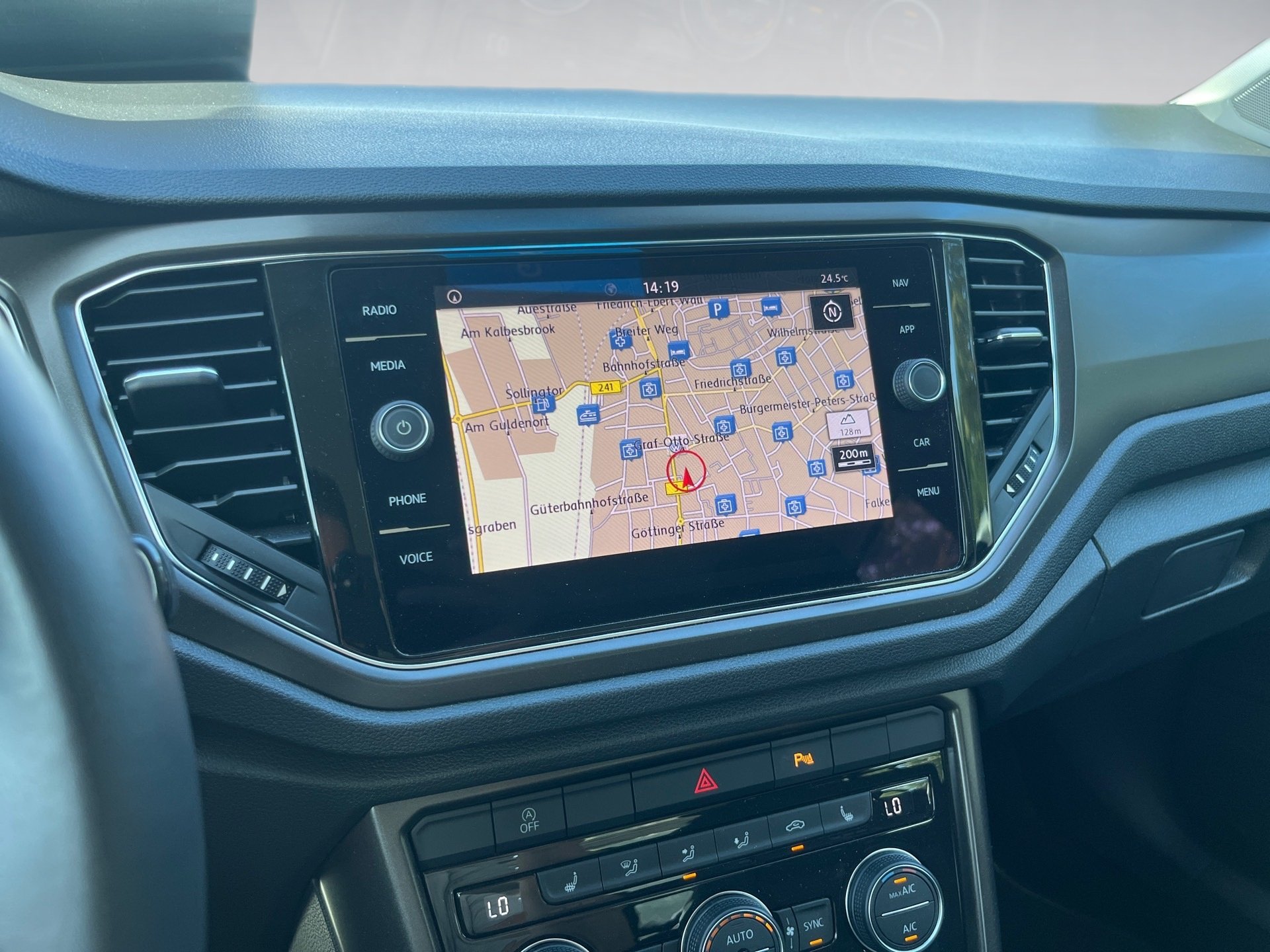 T-Roc Style STYLE TSI+ALU 17+EINPARKHILFE+NAVI+LED+TELEFONSCHNITTSTELLE+KOMFORT