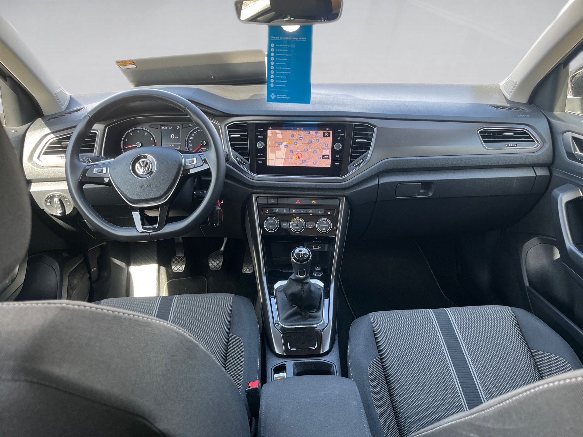 T-Roc Style STYLE TSI+ALU 17+EINPARKHILFE+NAVI+LED+TELEFONSCHNITTSTELLE+KOMFORT