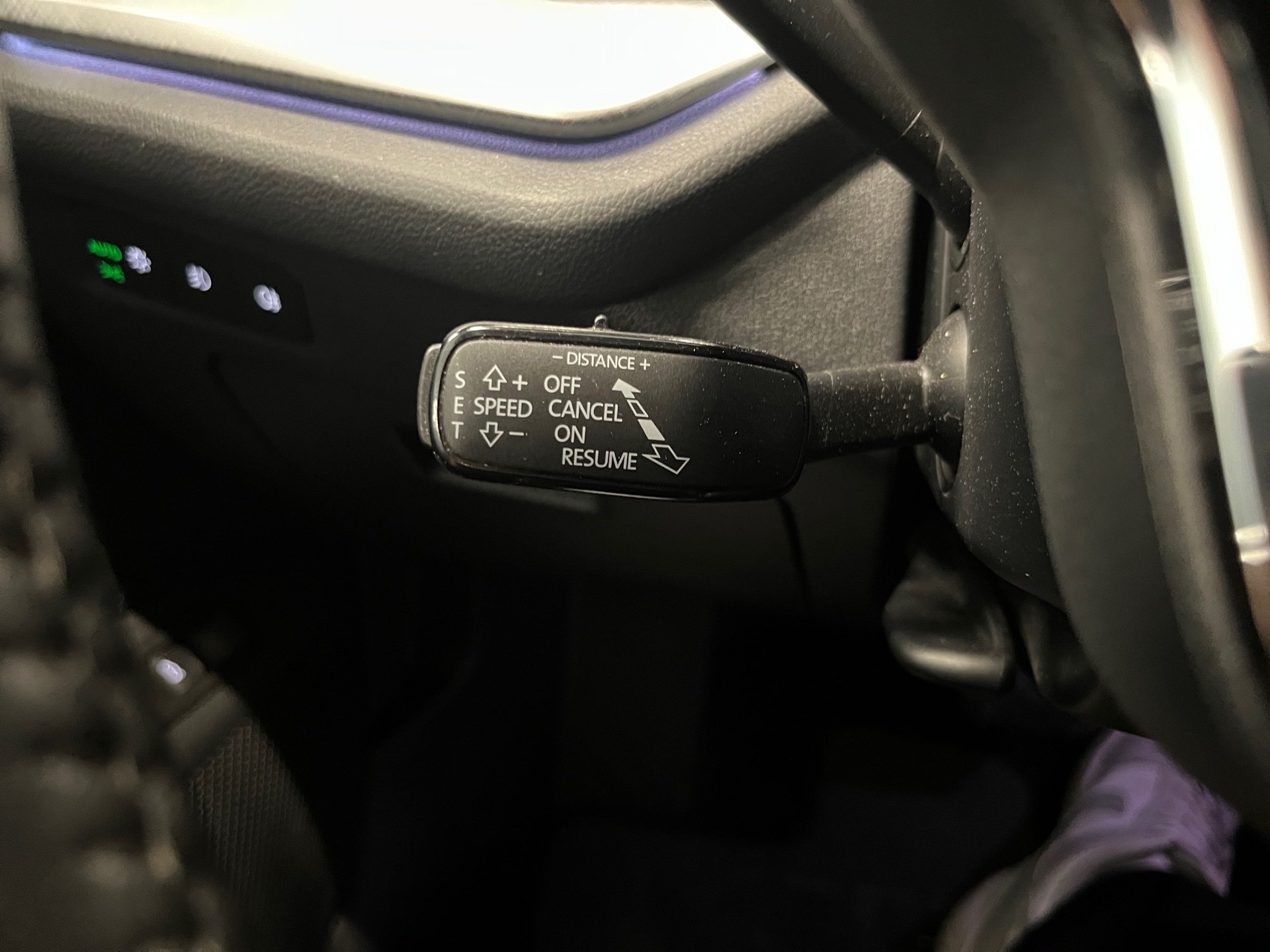 Octavia Combi TOUR TDI DSG+AHK+ALU 18+LED-MATRIX+NAVI+ACC+EINPARKHILFE+SMART LINK+KEYL
