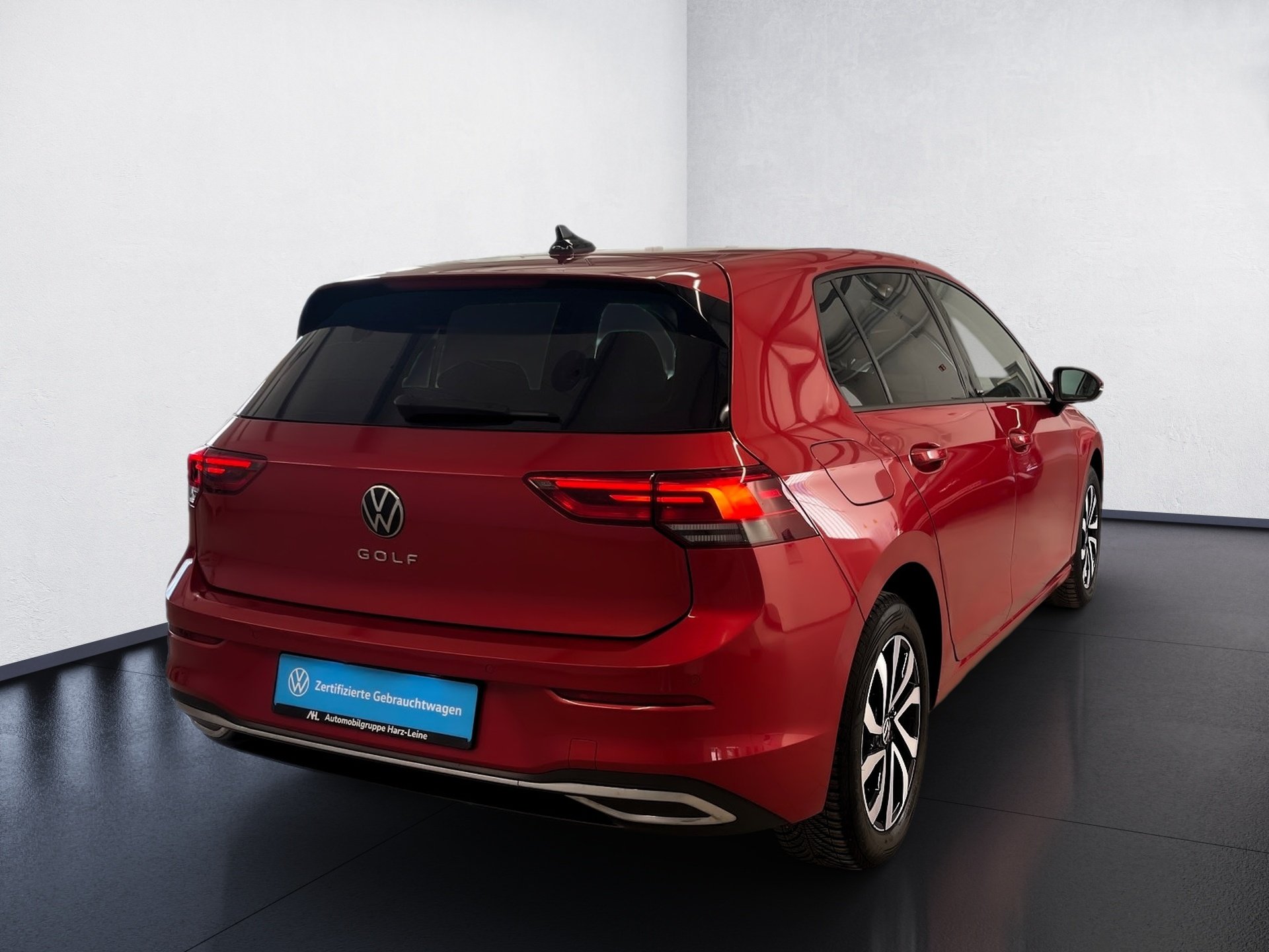 Golf VIII ACTIVE TSI+ALU 16+AHK+RÜCKFAHRKAMERA+NAVI+LED+APP CONNECT+KLIMA+SITZHEIZ