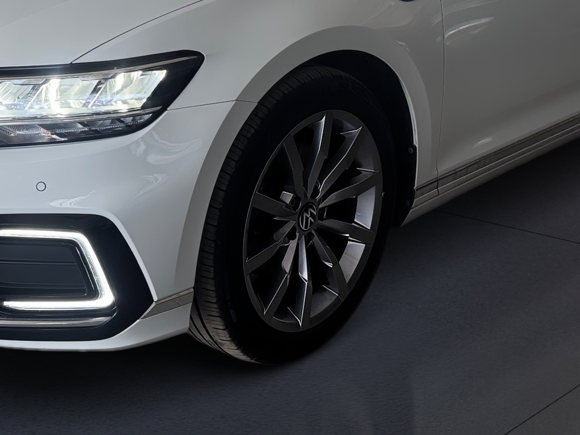Passat Variant GTE eHybrid DSG+ALU 18+RÜCKFAHRKAMERA+TRAVEL ASSIST+ACC+LED+APP CONNECT