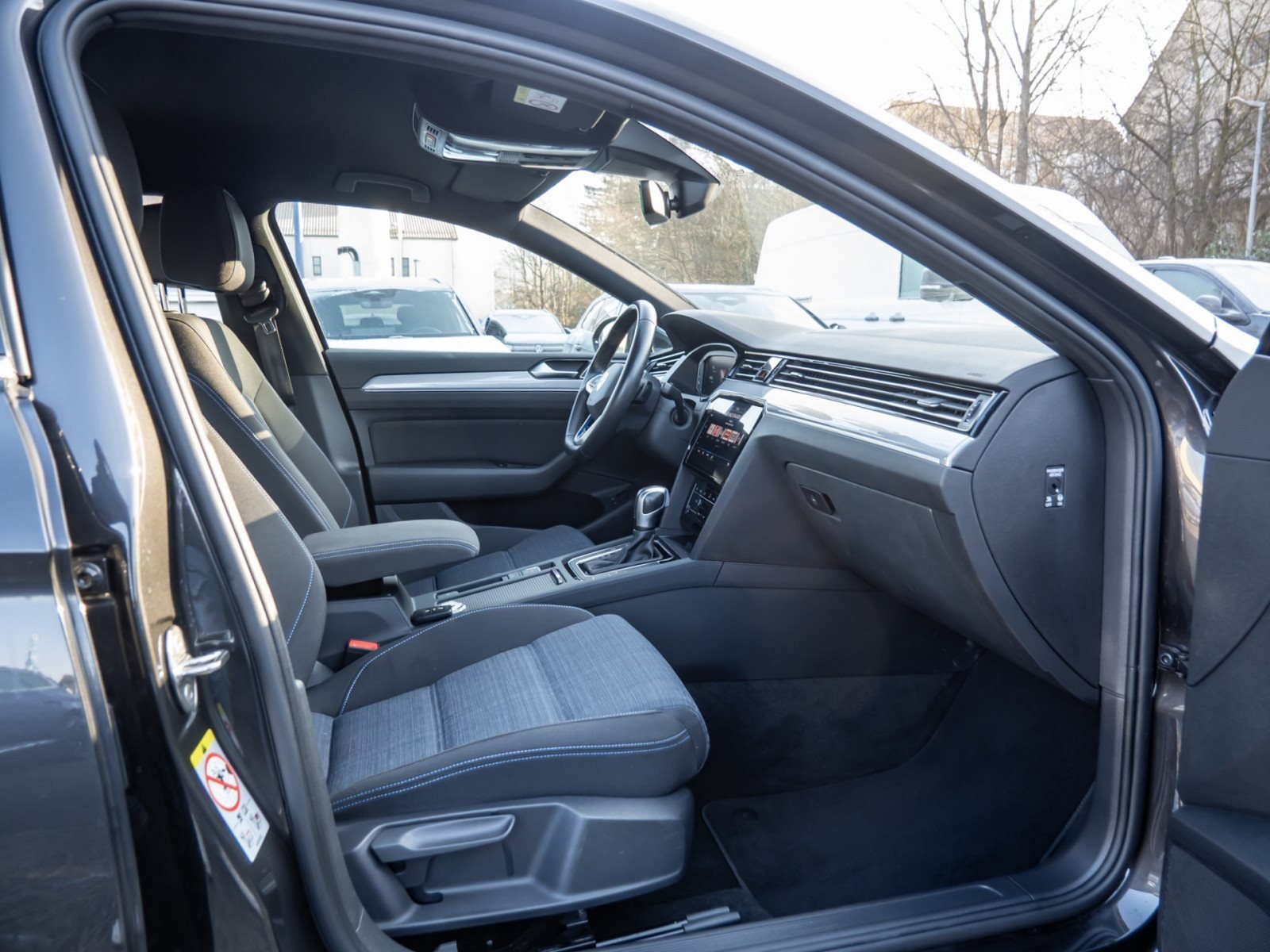 Passat Variant GTE DSG+ALU 18+DCC+TRAVEL ASSIST+RÜCKFAHRKAMERA+APP CONNECT+KLIMA