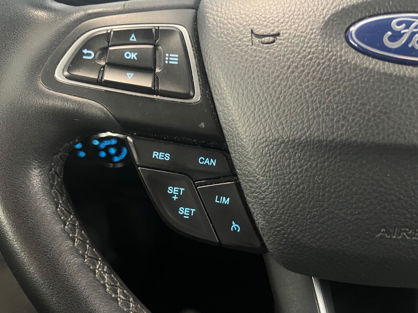 EcoSport COOL&CONNECT+ALU 16+TEMPOMAT+KLIMA+EINPARKHILFE+USB+NAVI+NOTBREMSASSISTE