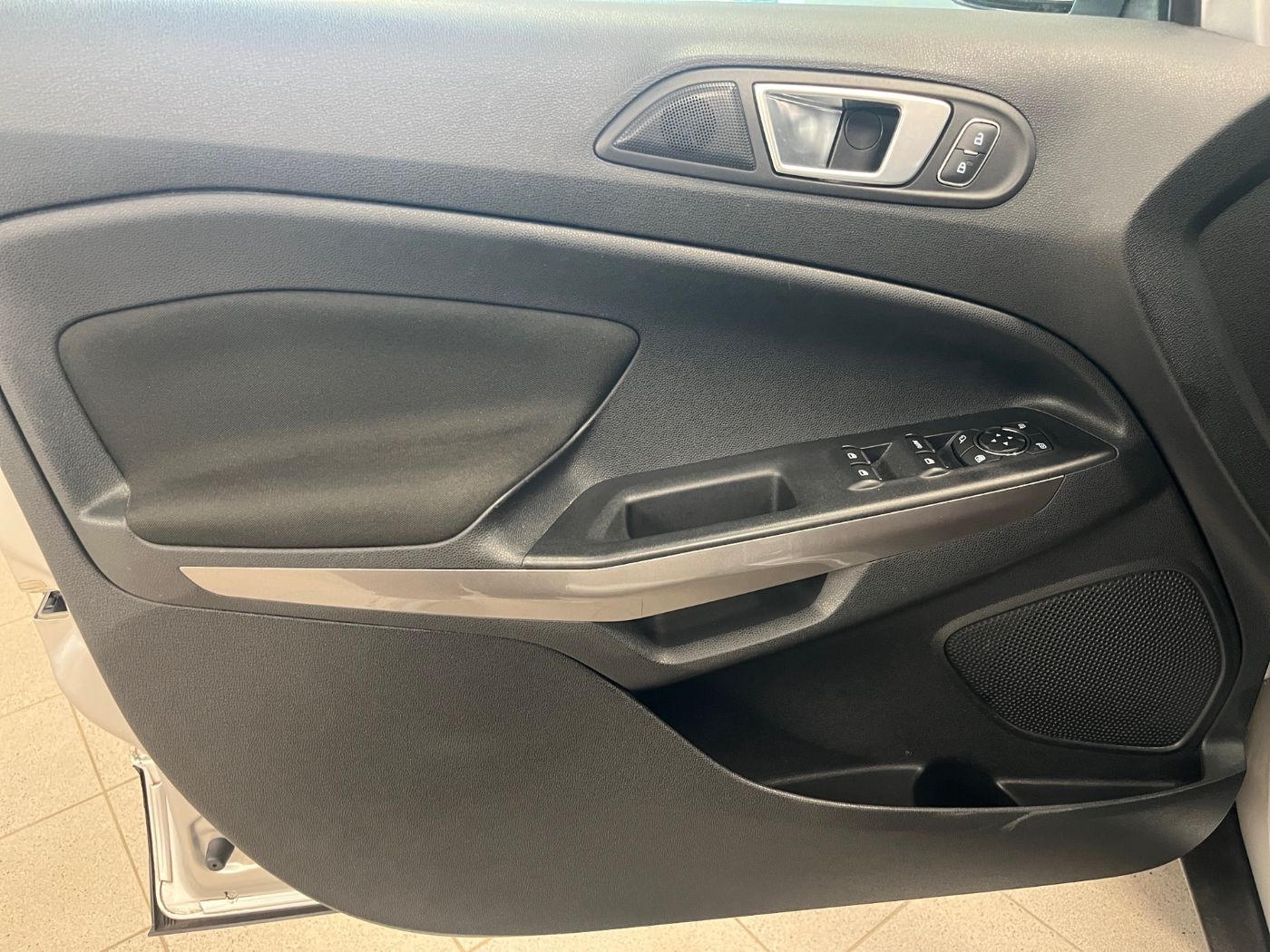 EcoSport COOL&CONNECT+ALU 16+TEMPOMAT+KLIMA+EINPARKHILFE+USB+NAVI+NOTBREMSASSISTE