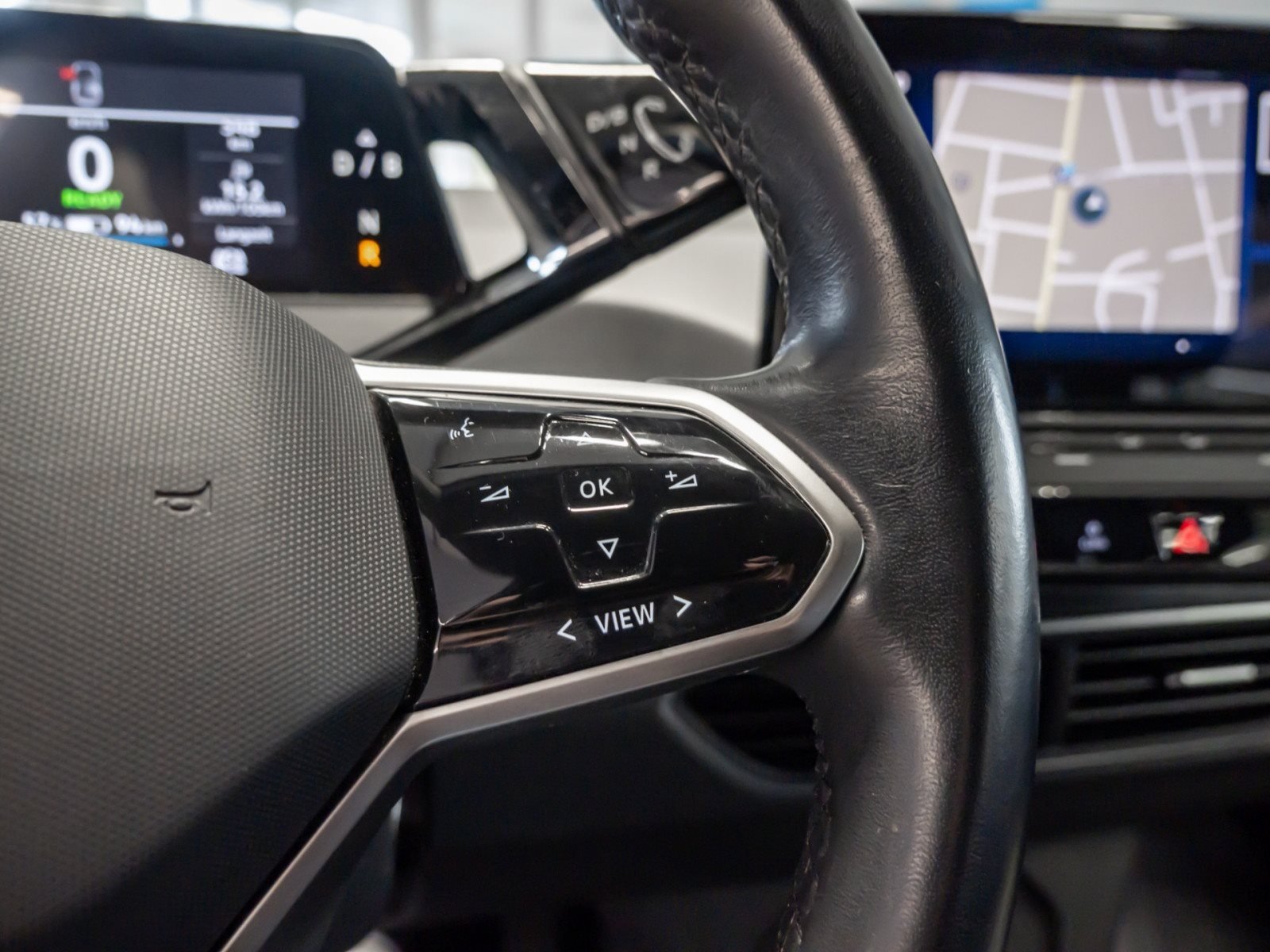 ID.3 PURE PERFORMANCE+ACC+LED+NAVI PRO+KLIMA+EINPARKHILFE+APP CONNECT+SITZHEIZU