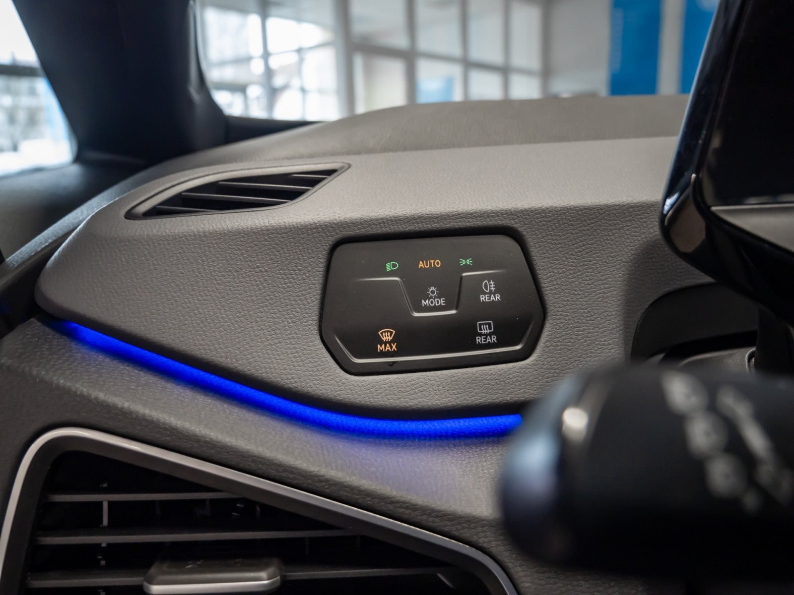 ID.3 PURE PERFORMANCE+ACC+LED+NAVI PRO+KLIMA+EINPARKHILFE+APP CONNECT+SITZHEIZU