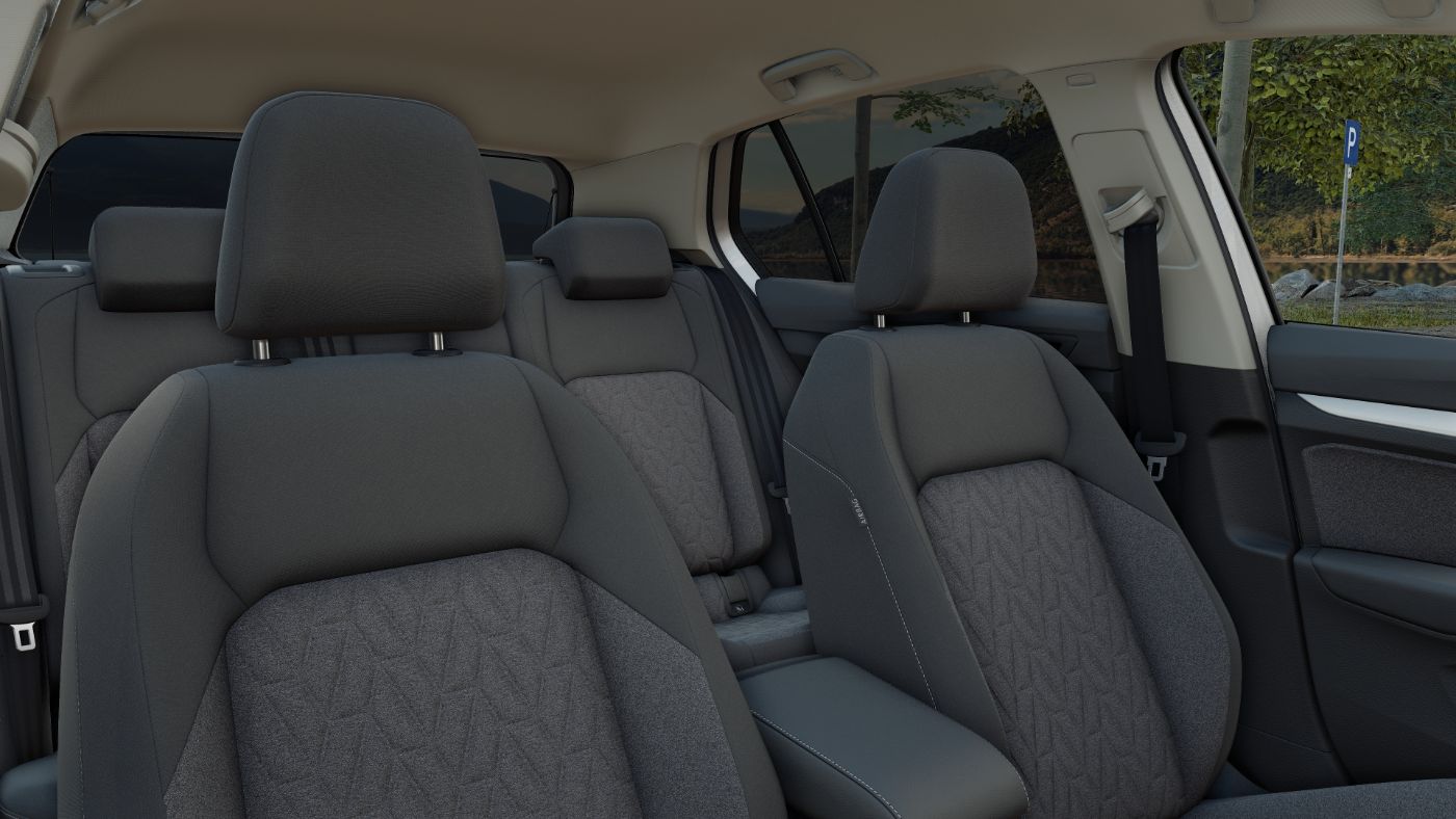 Golf VIII MOVE eTSI DSG+ALU 16+NAVI+LED+PARK ASSIST+ACC+APP CONNECT+KLIMA+EINPARKH