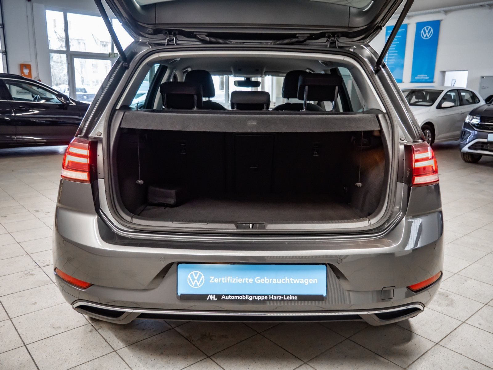 Golf VII SOUND TSI+AHK+ALU 16+SITZHEIZUNG+ACC+EINPARKHILFE+KLIMA+APP CONNECT