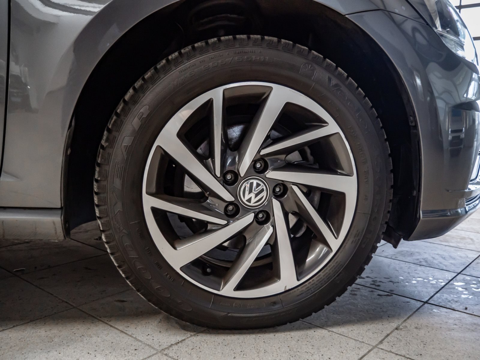 Golf VII SOUND TSI+AHK+ALU 16+SITZHEIZUNG+ACC+EINPARKHILFE+KLIMA+APP CONNECT