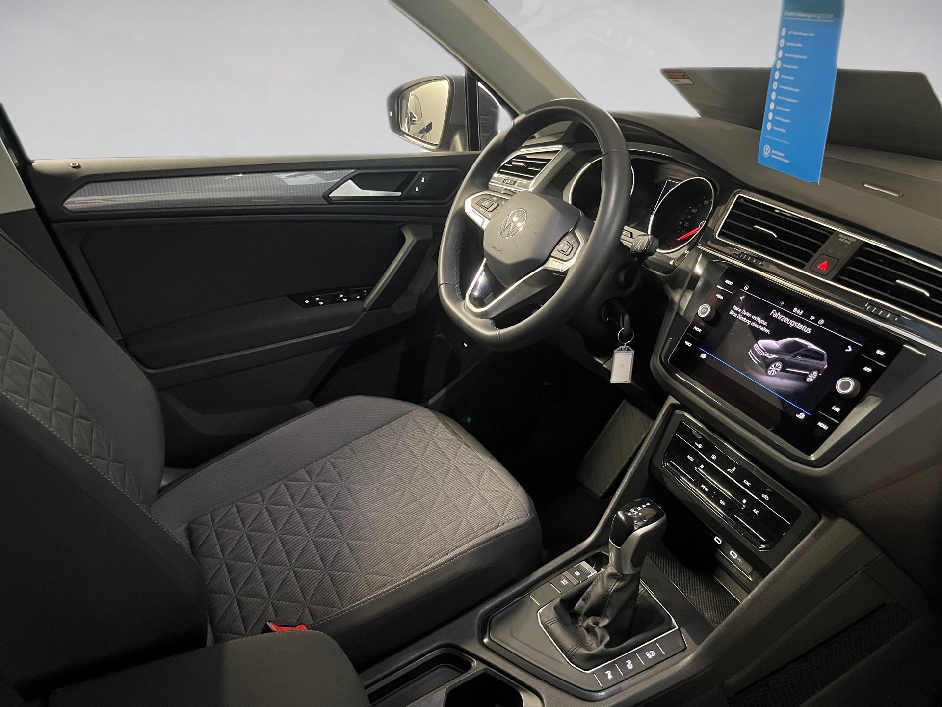 Tiguan LIFE TSI DSG+AHK+ALU 18+TRVAL ASSIST+NAVI+RÜCKFAHRKAMERA+LED+CARGO-PAKET