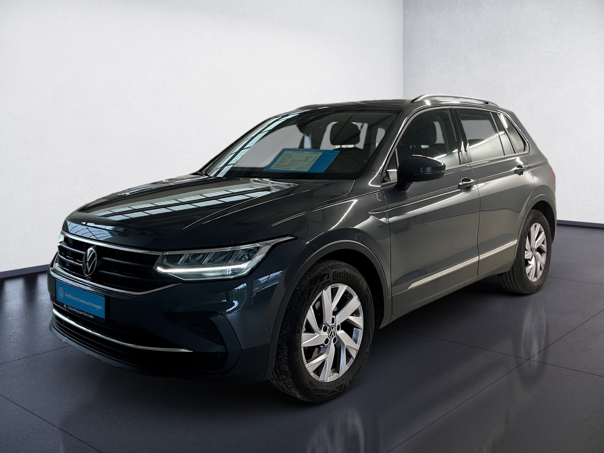 Tiguan LIFE TSI DSG+AHK+ALU 18+TRVAL ASSIST+NAVI+RÜCKFAHRKAMERA+LED+CARGO-PAKET