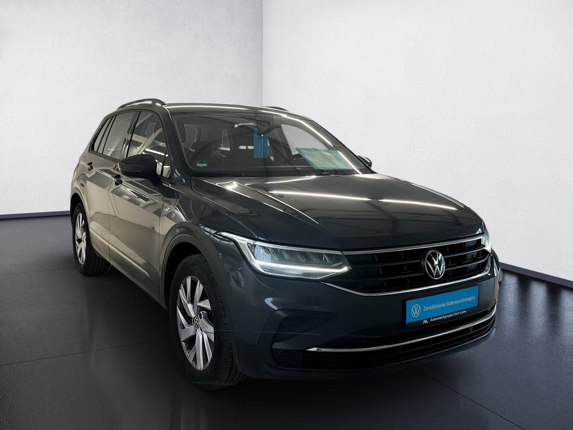 Tiguan LIFE TSI DSG+AHK+ALU 18+TRVAL ASSIST+NAVI+RÜCKFAHRKAMERA+LED+CARGO-PAKET