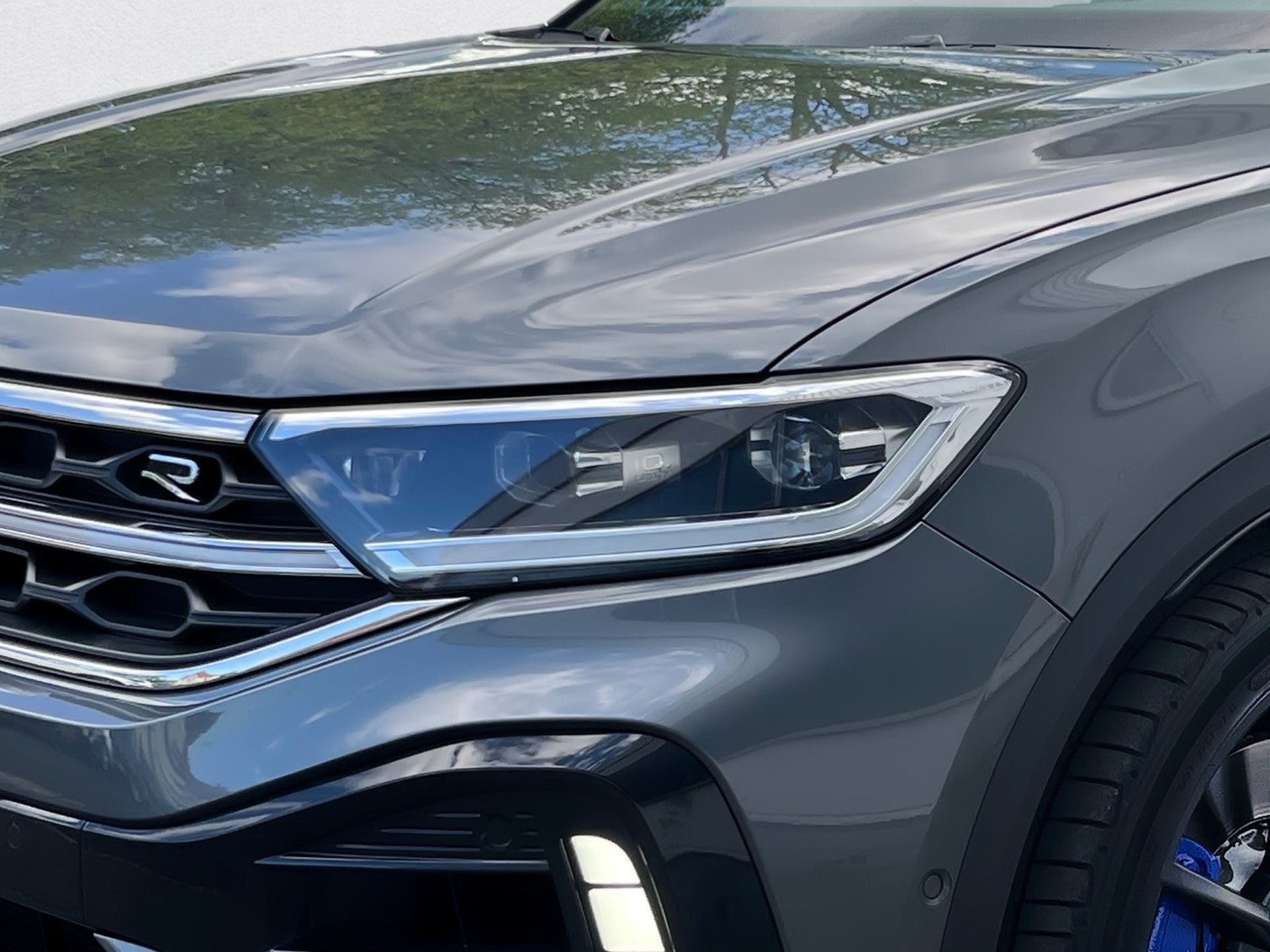 T-Roc R TSI DSG 4MOTION+ALU 19+DCC+AKRAPOVIC+LED-MATRIX+NAVI PRO+BEATS AUDIO