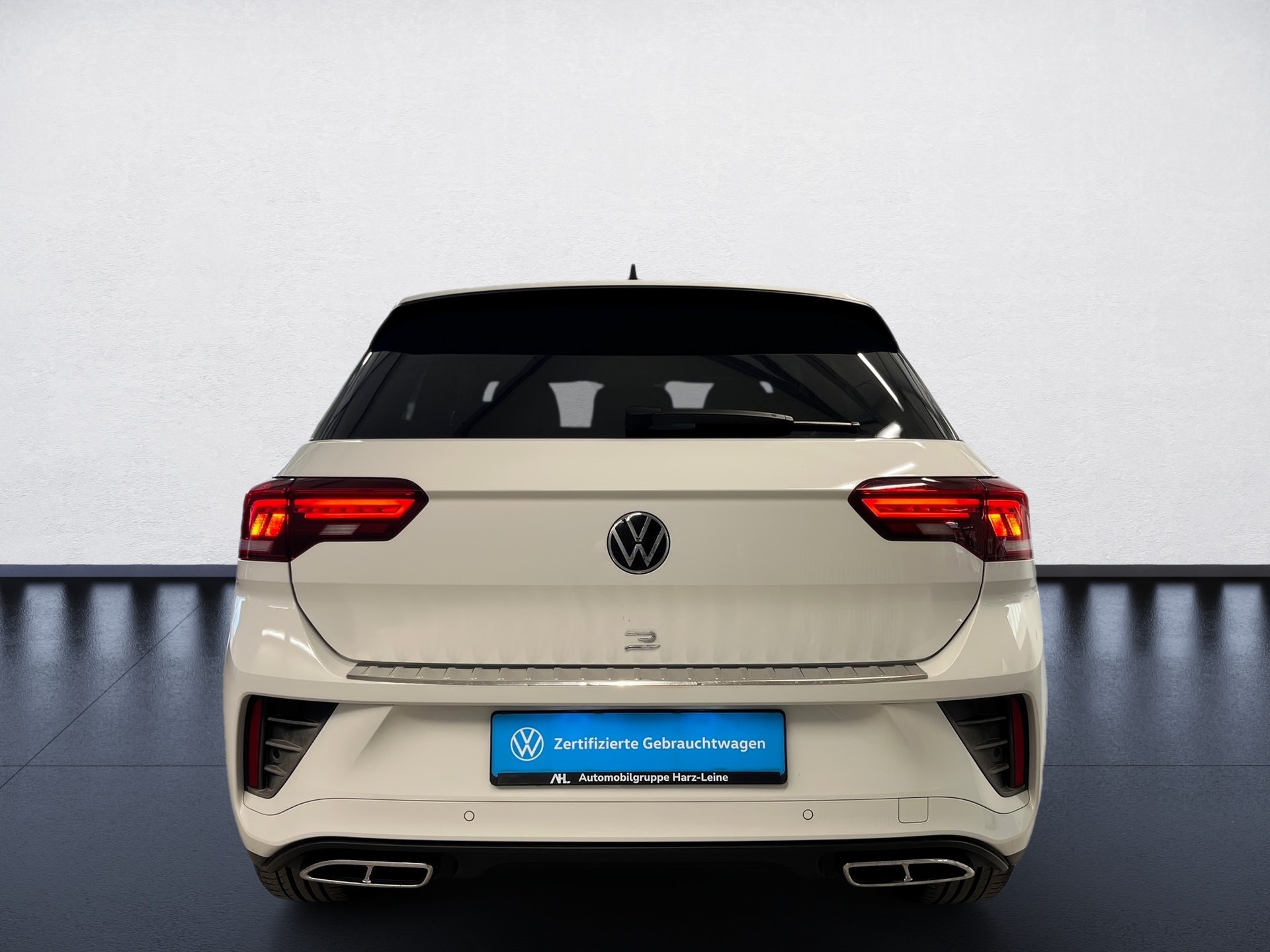 T-Roc R-LINE TSI DSG+AHK+ALU 18+TRAVEL ASSIST+RÜCKFAHRKAMER+NAVI+LED-PLUS+PARK