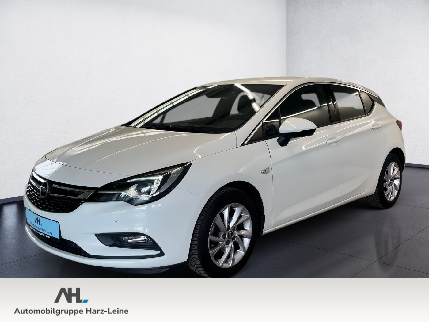 Astra DYNAMIC+ALU 16+NAVI+LED-MATRIX+EINPARKHILFE+RADIO+KLIMA+SITZHEIZUNG