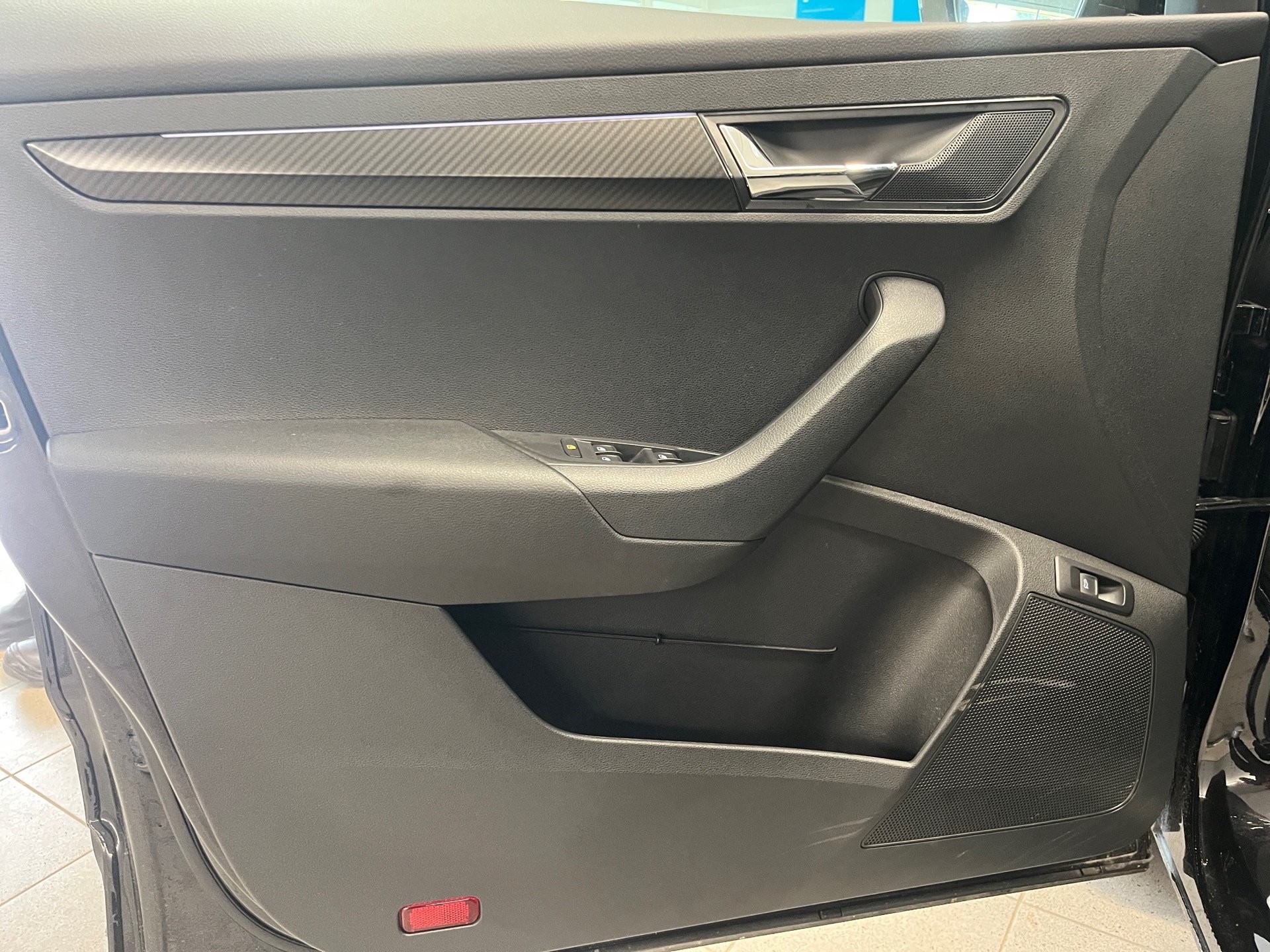 Karoq SPORTLINE TSI DSG 4x4+AHK+18+PANO+LED-MATRIX+RÜCKFAHRKAMERA+TRAVEL ASSIS