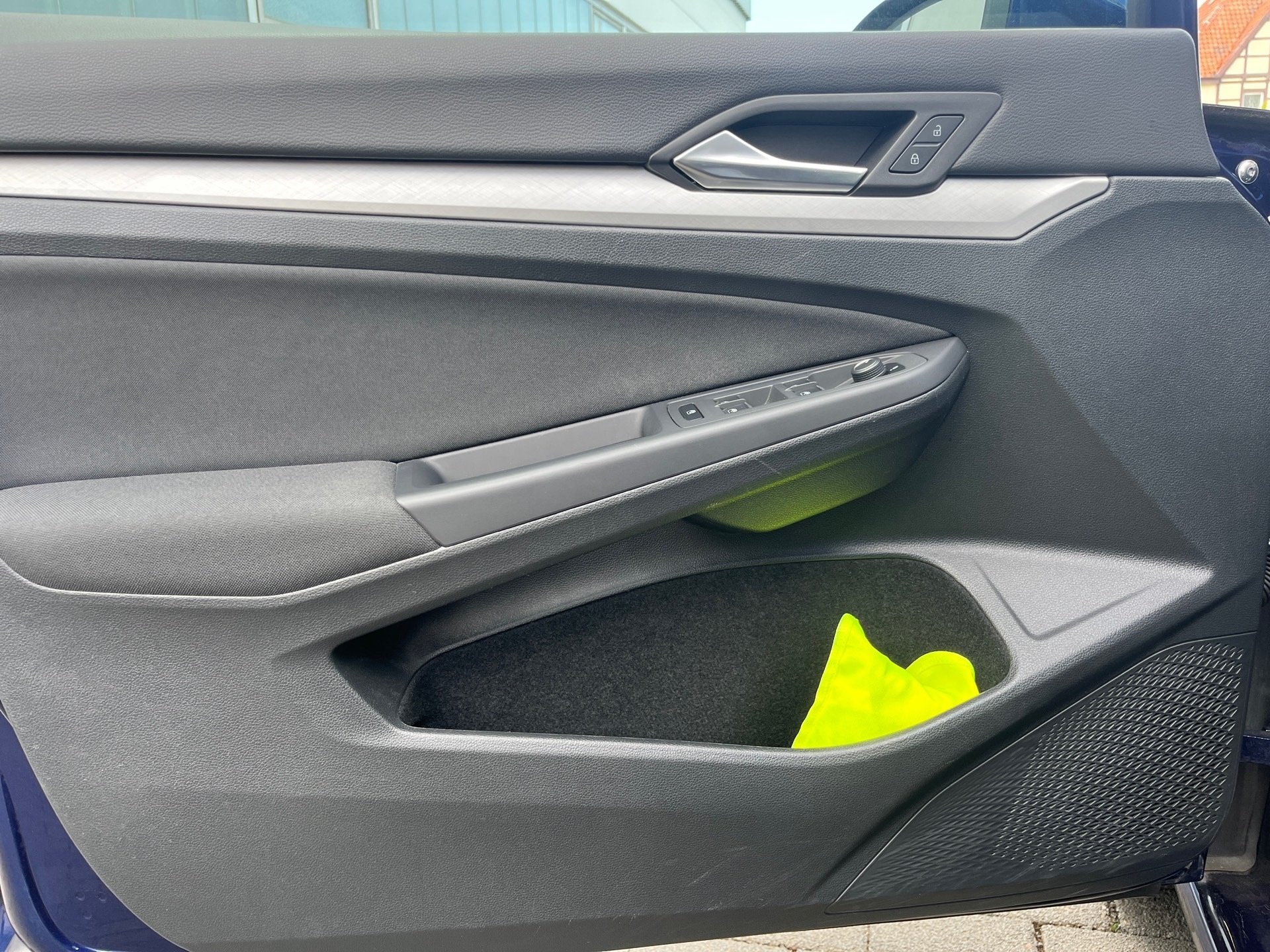 Golf LIFE TSI+ALU 16+TRAVEL ASSIST+LED+NAVI+KLIMA+BUSINESS-PAKET+APP CONNECT