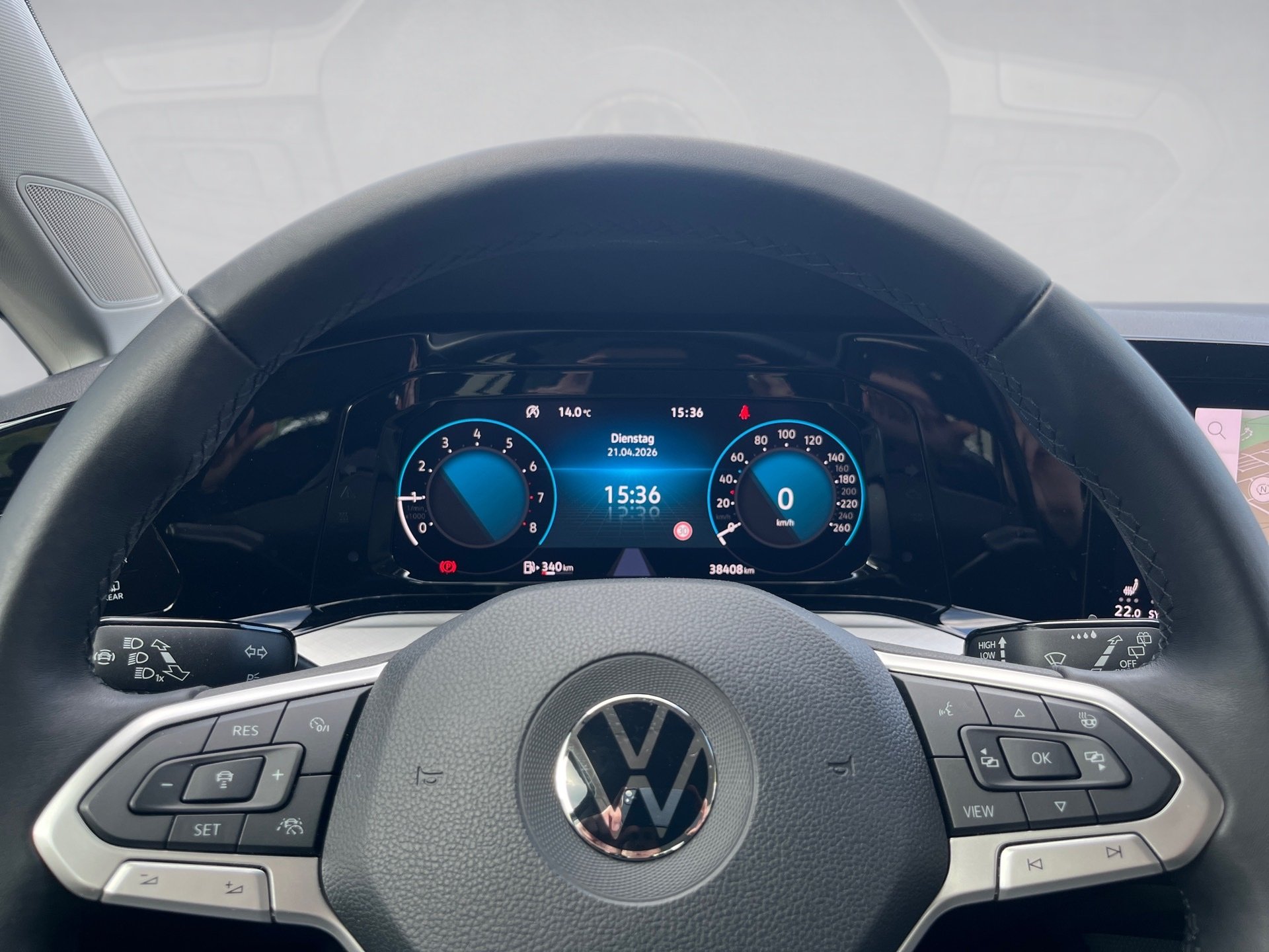 Golf LIFE TSI+ALU 16+TRAVEL ASSIST+LED+NAVI+KLIMA+BUSINESS-PAKET+APP CONNECT