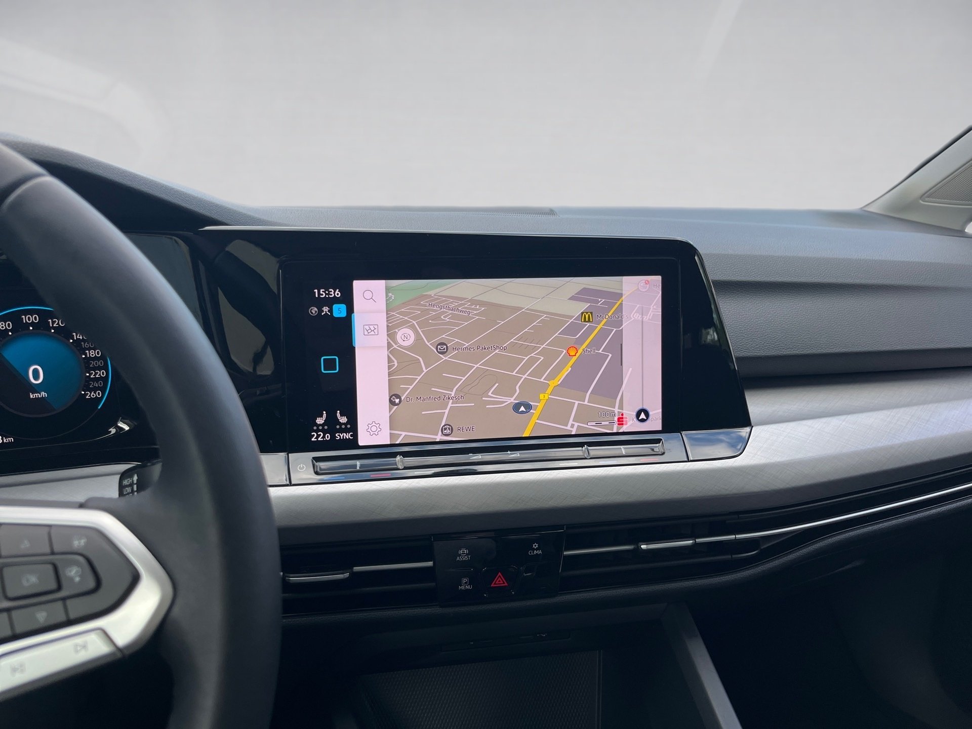Golf LIFE TSI+ALU 16+TRAVEL ASSIST+LED+NAVI+KLIMA+BUSINESS-PAKET+APP CONNECT