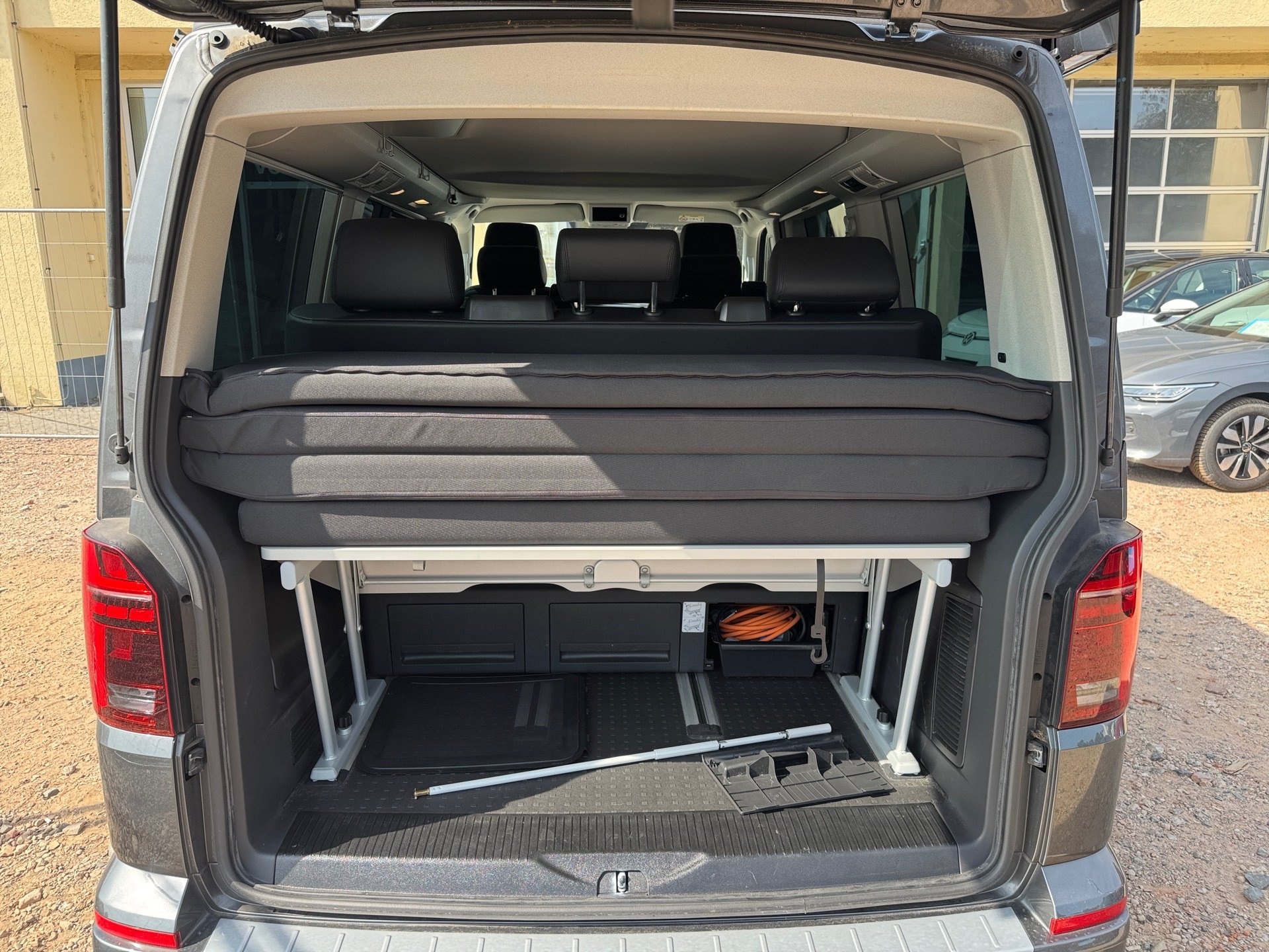 T6.1 California Beach EDITION TDI DSG+ALU 17+AHK+STANDHEIZUNG+ACC+LED+NAVI PRO+RÜCKFAHRKAMERA