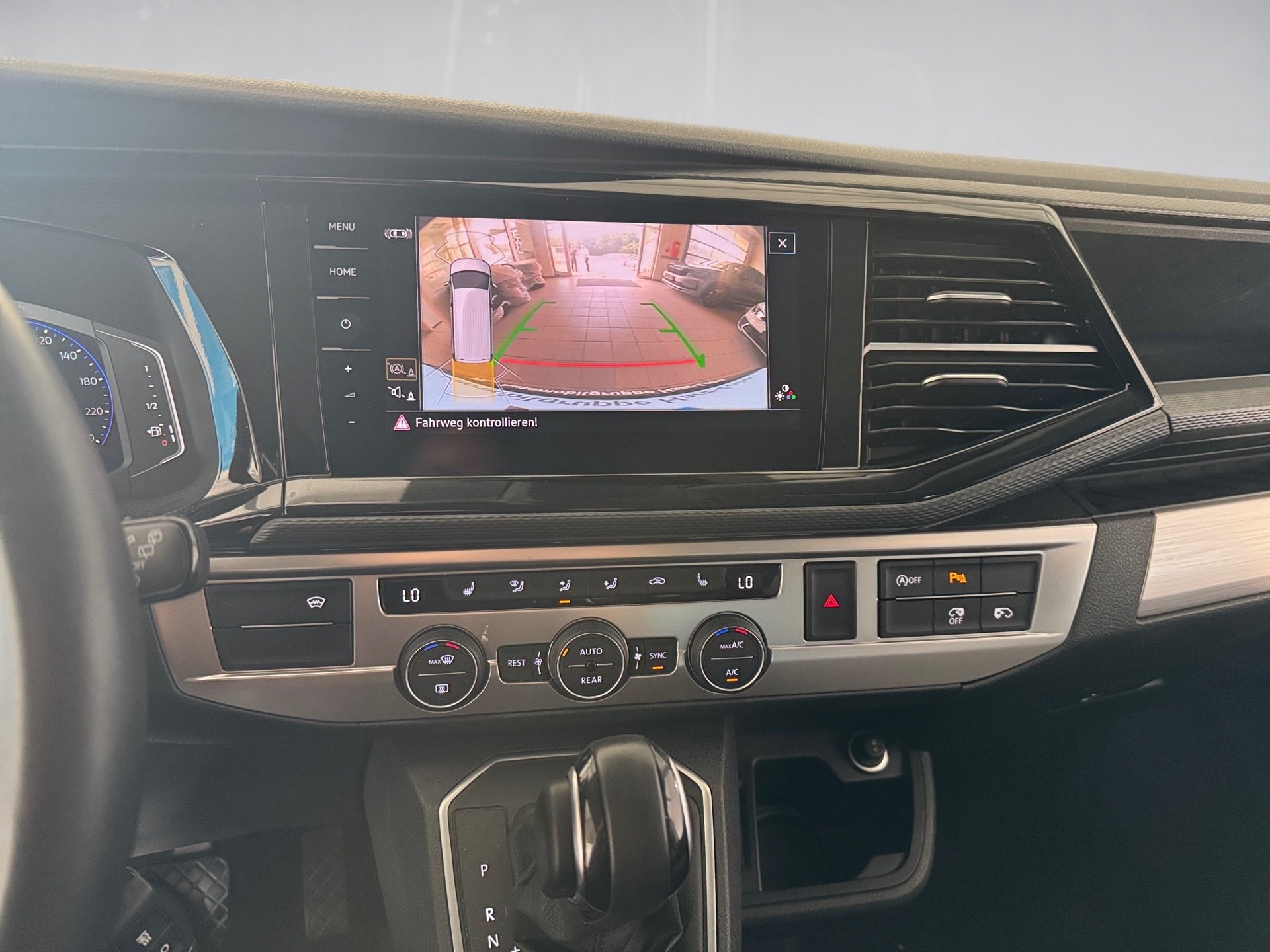 T6.1 California Beach EDITION TDI DSG+ALU 17+AHK+STANDHEIZUNG+ACC+LED+NAVI PRO+RÜCKFAHRKAMERA