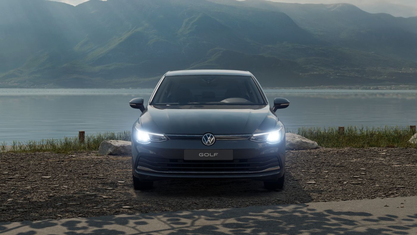 Golf VIII MOVE eTSI DSG+ALU 16+LED+SITZHEIZUNG+EINPARKHILFE+APP CONNECT+KLIMA
