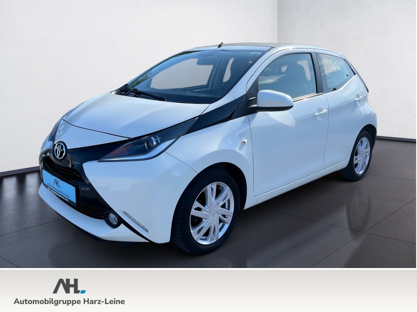 Aygo R&Uuml;CKFAHRKAMERA+FALTDACH+BLUETOOTH+KLIMA+X-BUSINESS-PAKET+SITZHEIZUNG