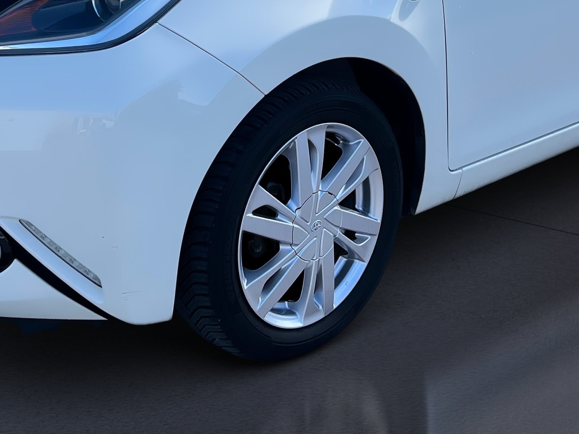 Aygo RÜCKFAHRKAMERA+FALTDACH+BLUETOOTH+KLIMA+X-BUSINESS-PAKET+SITZHEIZUNG