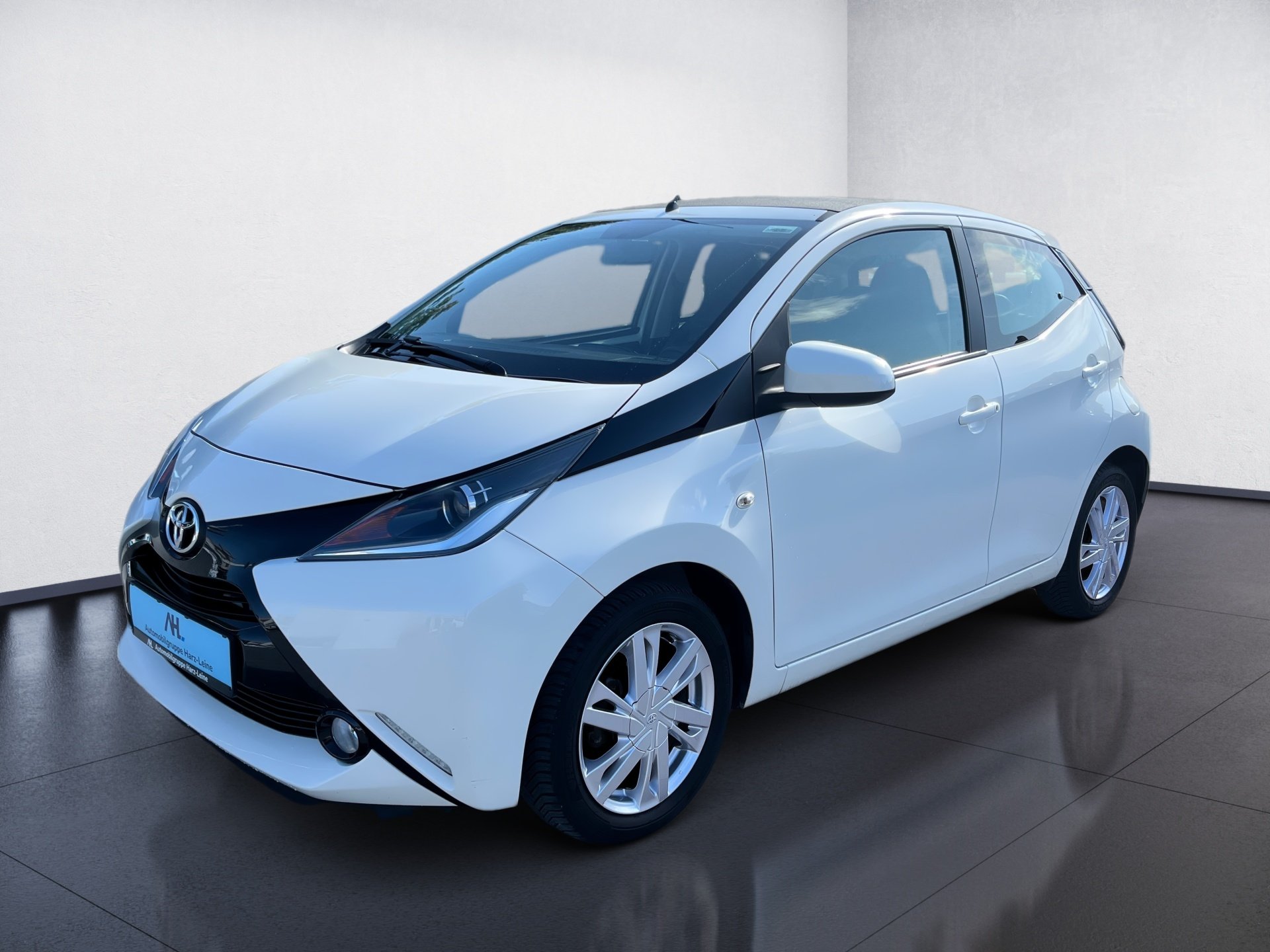 Aygo RÜCKFAHRKAMERA+FALTDACH+BLUETOOTH+KLIMA+X-BUSINESS-PAKET+SITZHEIZUNG