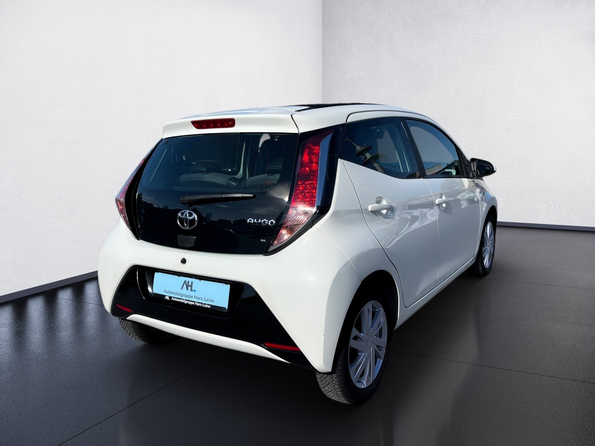 Aygo RÜCKFAHRKAMERA+FALTDACH+BLUETOOTH+KLIMA+X-BUSINESS-PAKET+SITZHEIZUNG