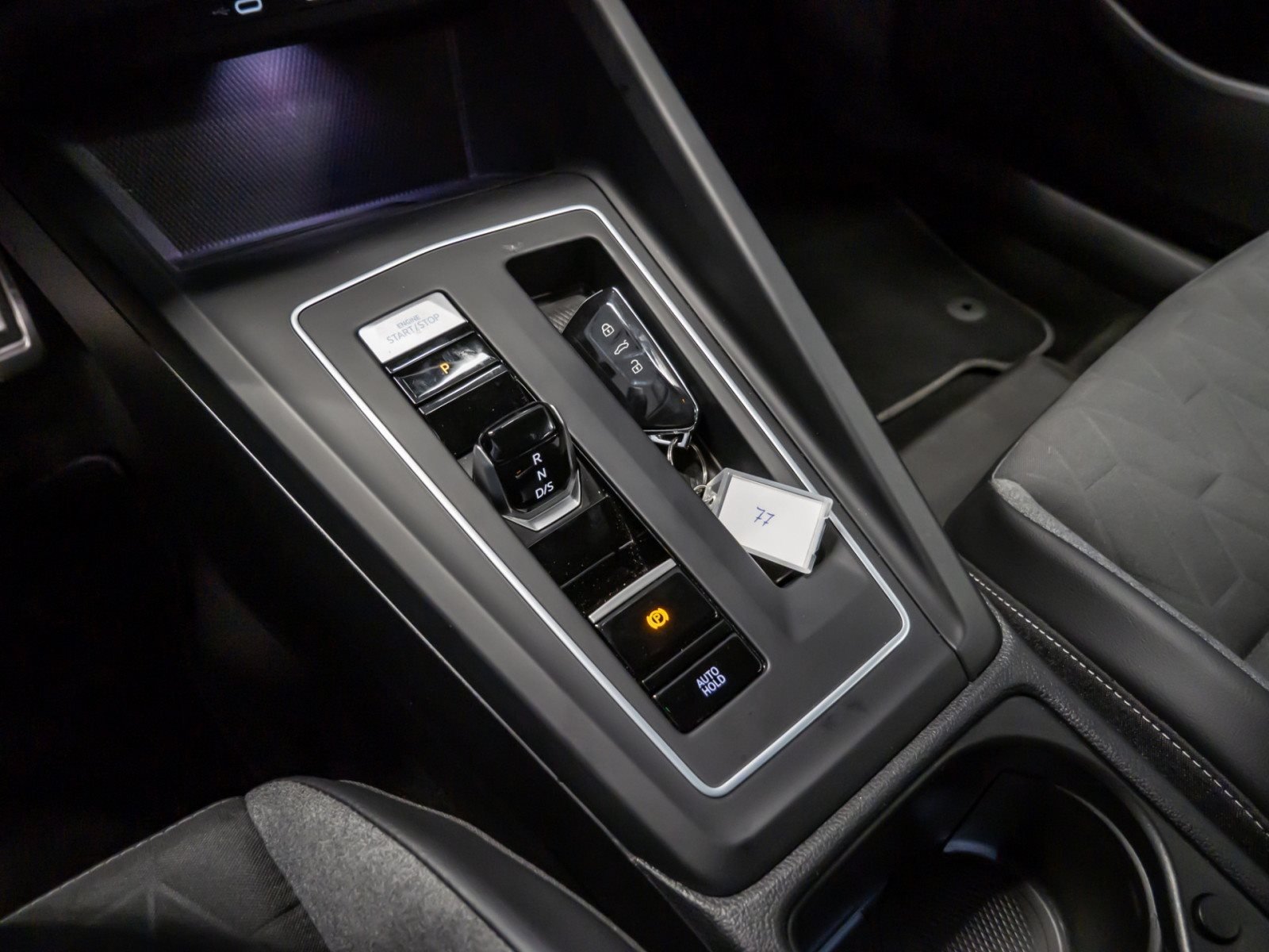 Golf VIII GOAL eTSI DSG+ALU 16+LED-MATRIX+RÜCKFAHRKAMERA+SPORTFAHRWERK+TRAVEL ASSI