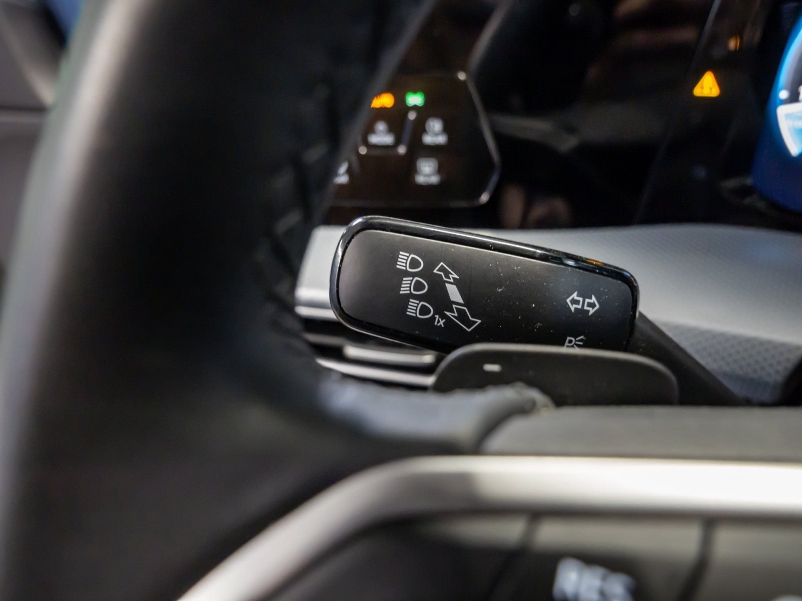 Golf VIII GOAL eTSI DSG+ALU 16+LED-MATRIX+RÜCKFAHRKAMERA+SPORTFAHRWERK+TRAVEL ASSI