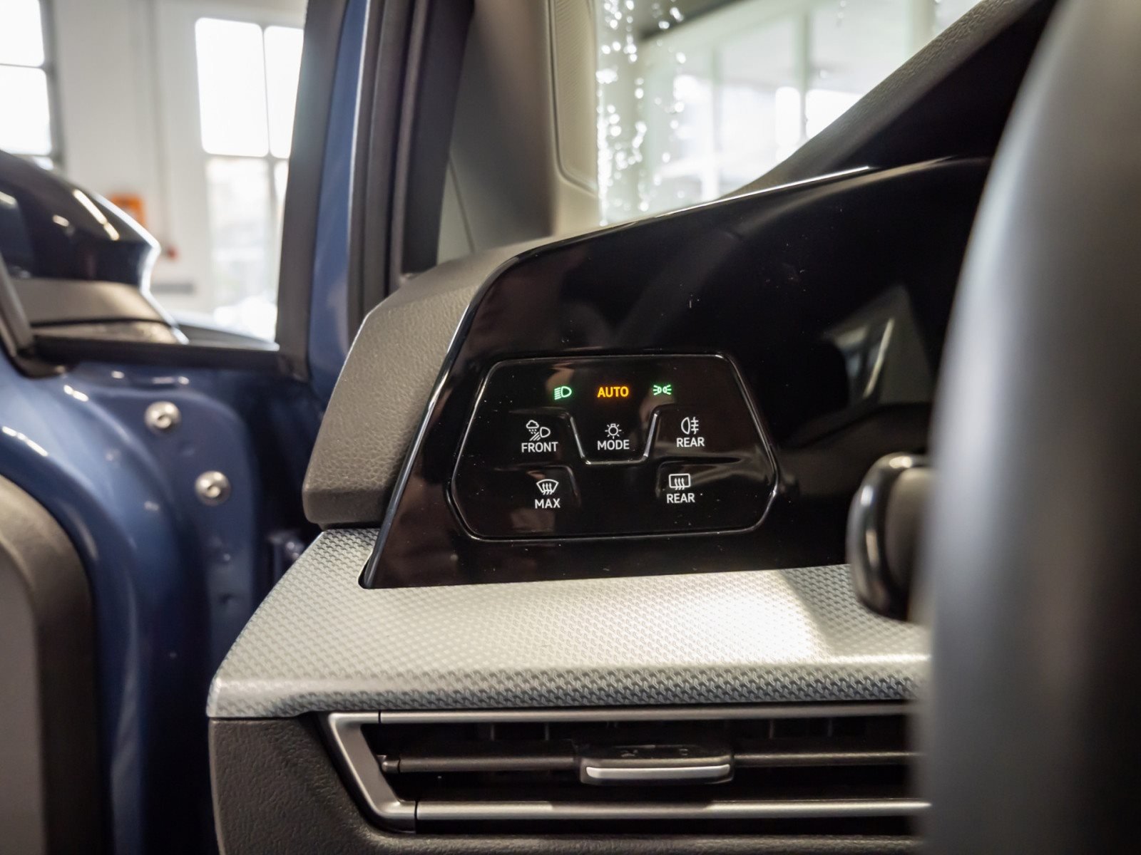 Golf VIII GOAL eTSI DSG+ALU 16+LED-MATRIX+RÜCKFAHRKAMERA+SPORTFAHRWERK+TRAVEL ASSI