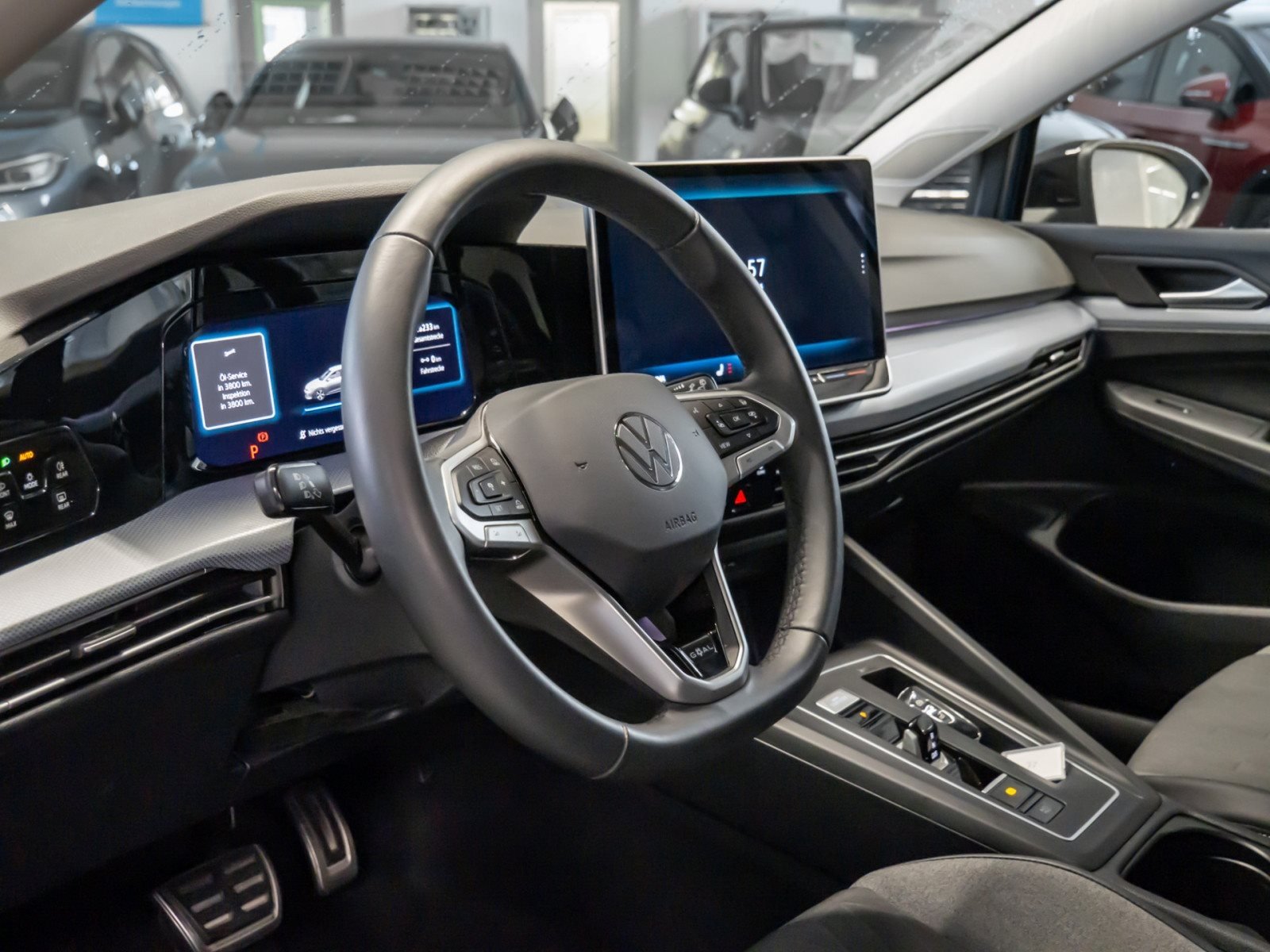 Golf VIII GOAL eTSI DSG+ALU 16+LED-MATRIX+RÜCKFAHRKAMERA+SPORTFAHRWERK+TRAVEL ASSI