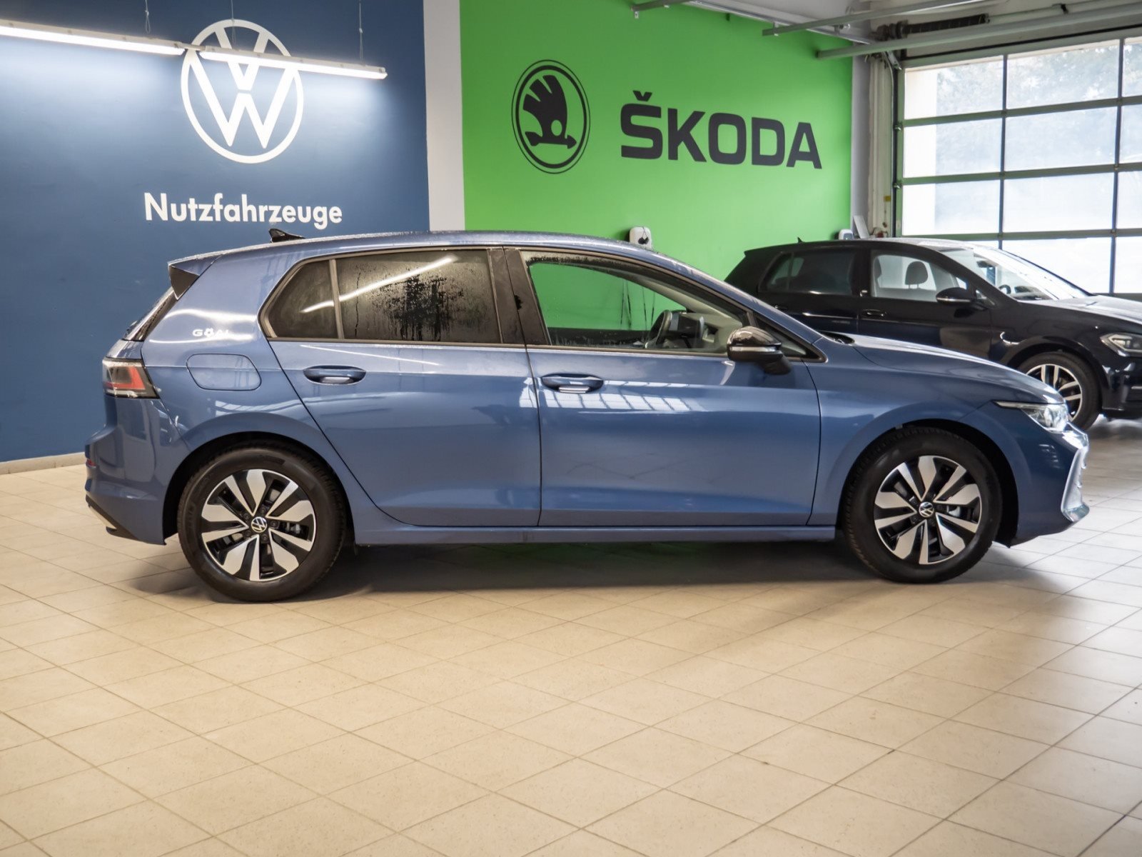 Golf VIII GOAL eTSI DSG+ALU 16+LED-MATRIX+RÜCKFAHRKAMERA+SPORTFAHRWERK+TRAVEL ASSI