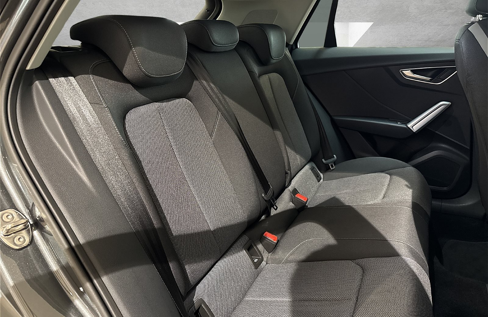 Q2 35 1.5 TFSI S line S tronic Matrix LED RFK Navi