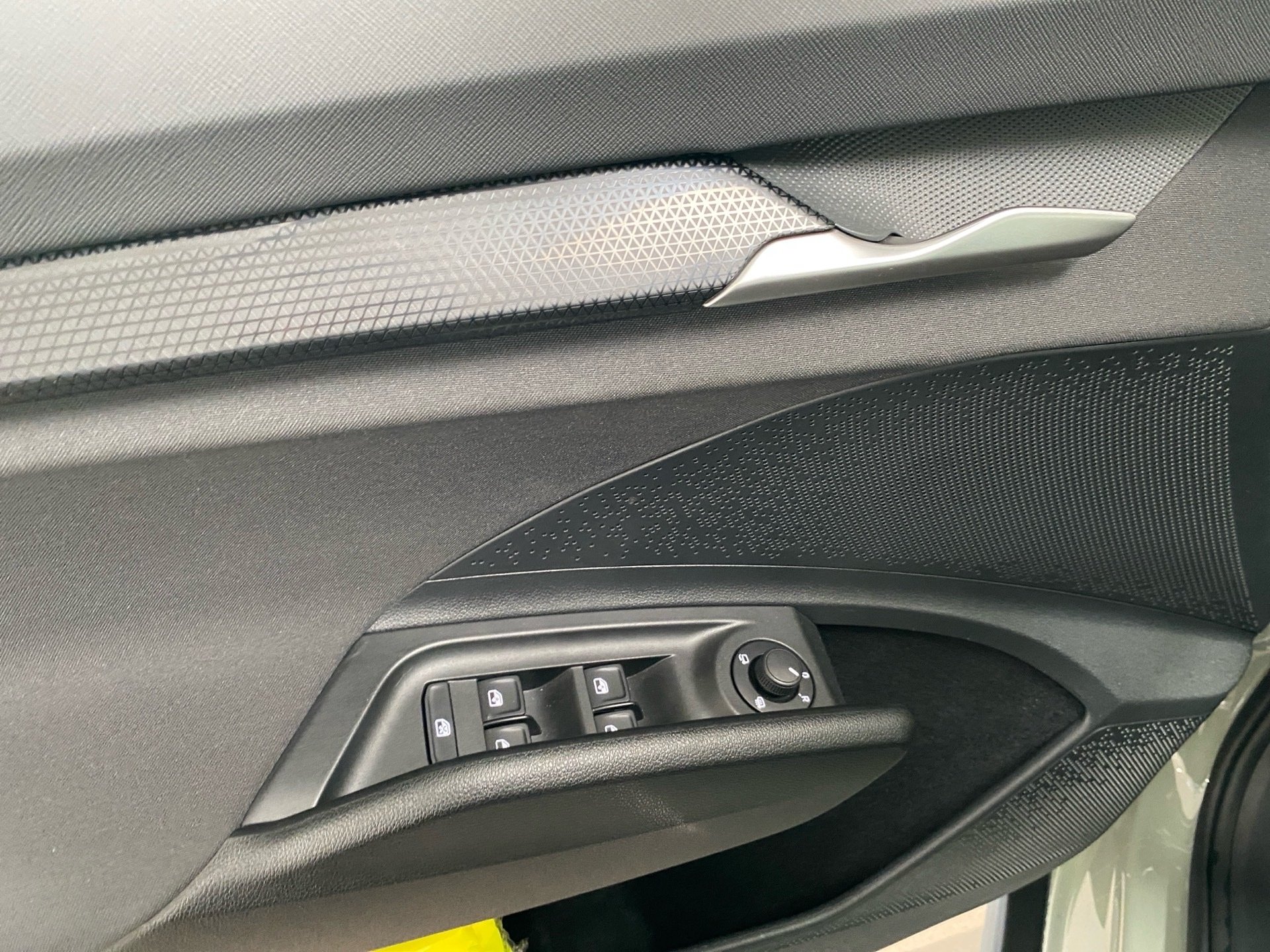 Elroq 50 Tour SmartLink Navi RFK LED 2xKlima AUT