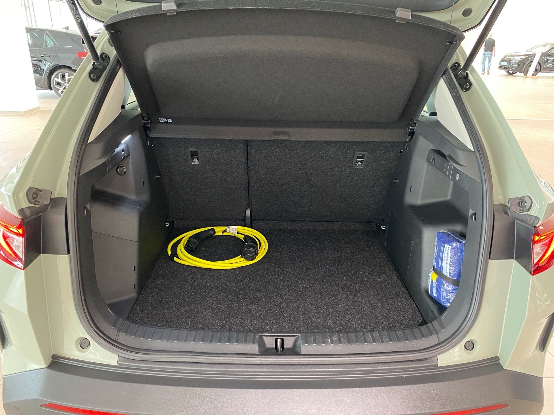 Elroq 50 Tour SmartLink Navi RFK LED 2xKlima AUT