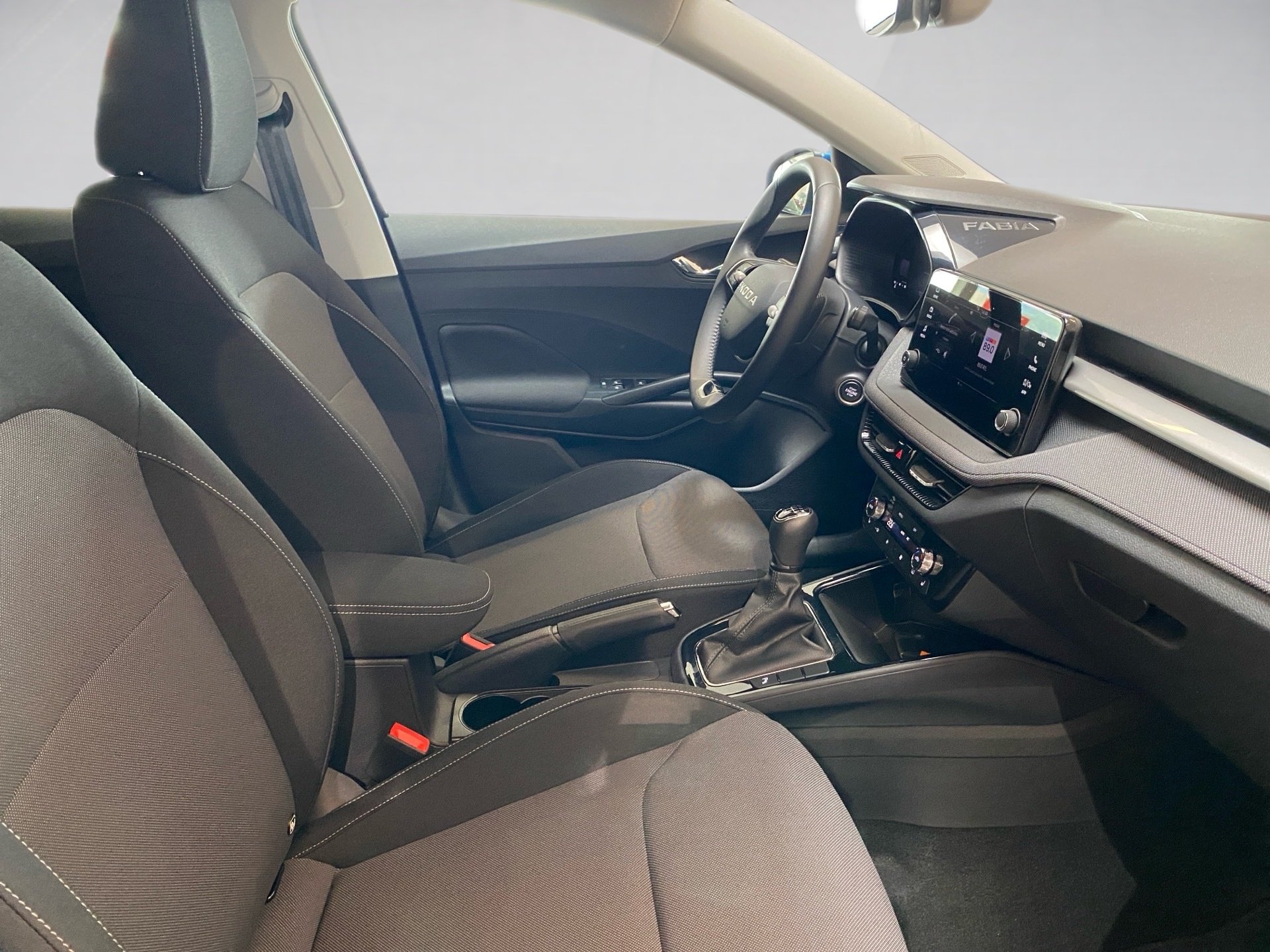 Fabia 1.0 TSI Tour SmartLink DAB LED RFK PDC LED