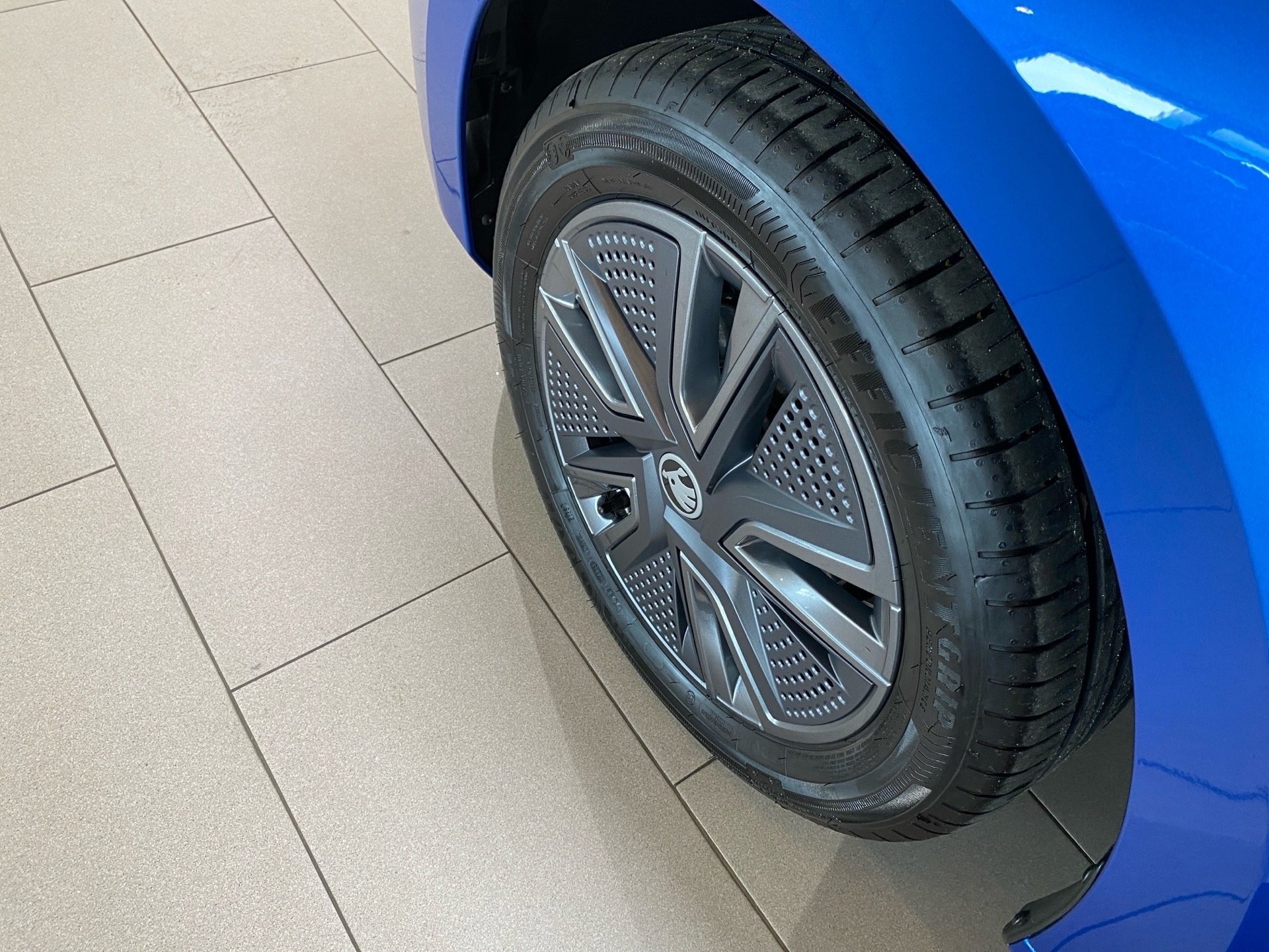 Fabia 1.0 TSI Tour SmartLink DAB LED RFK PDC LED