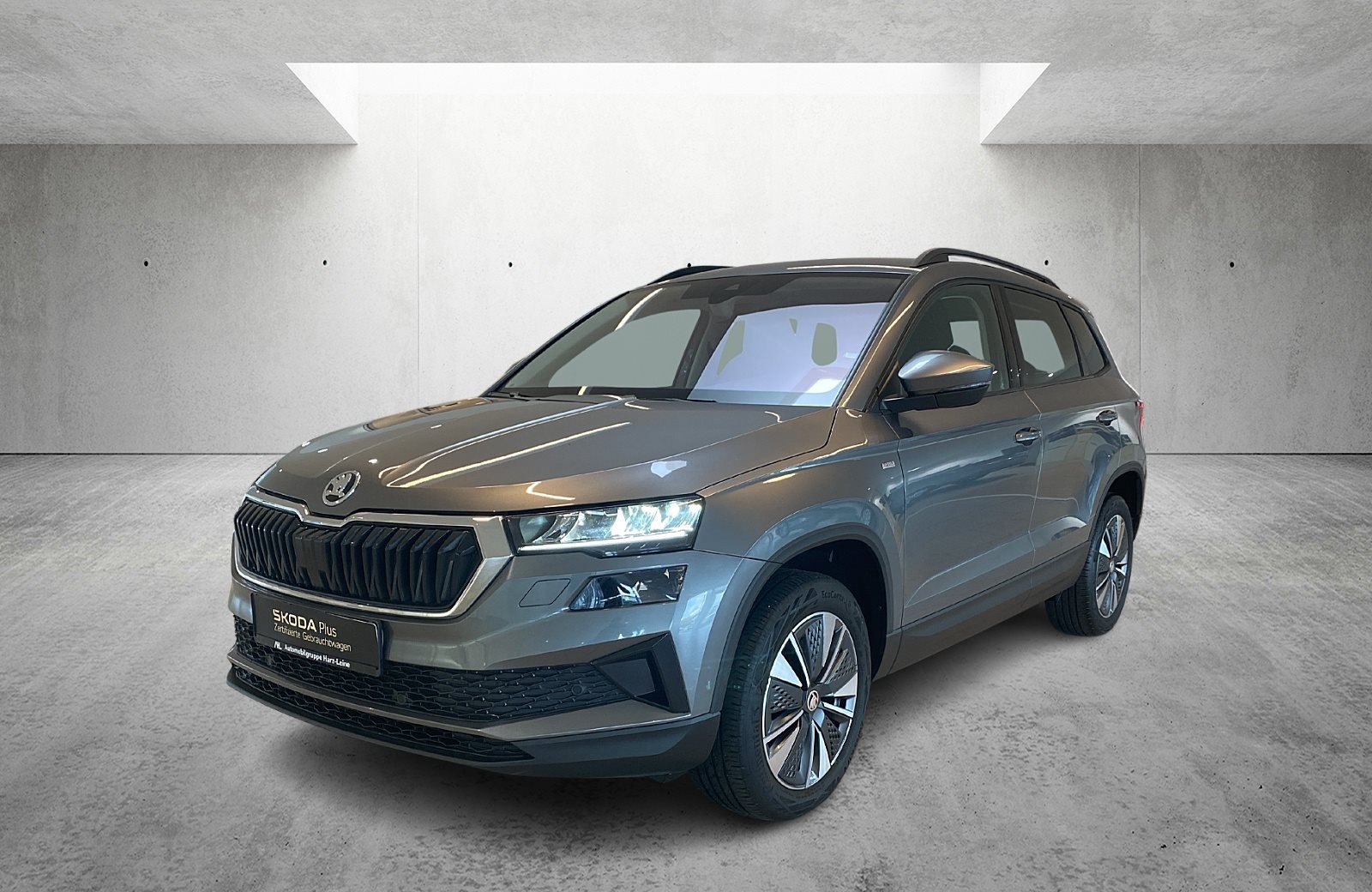 Karoq 1.5 TSI Tour DSG SmartLink AHK LED 4xSHZ