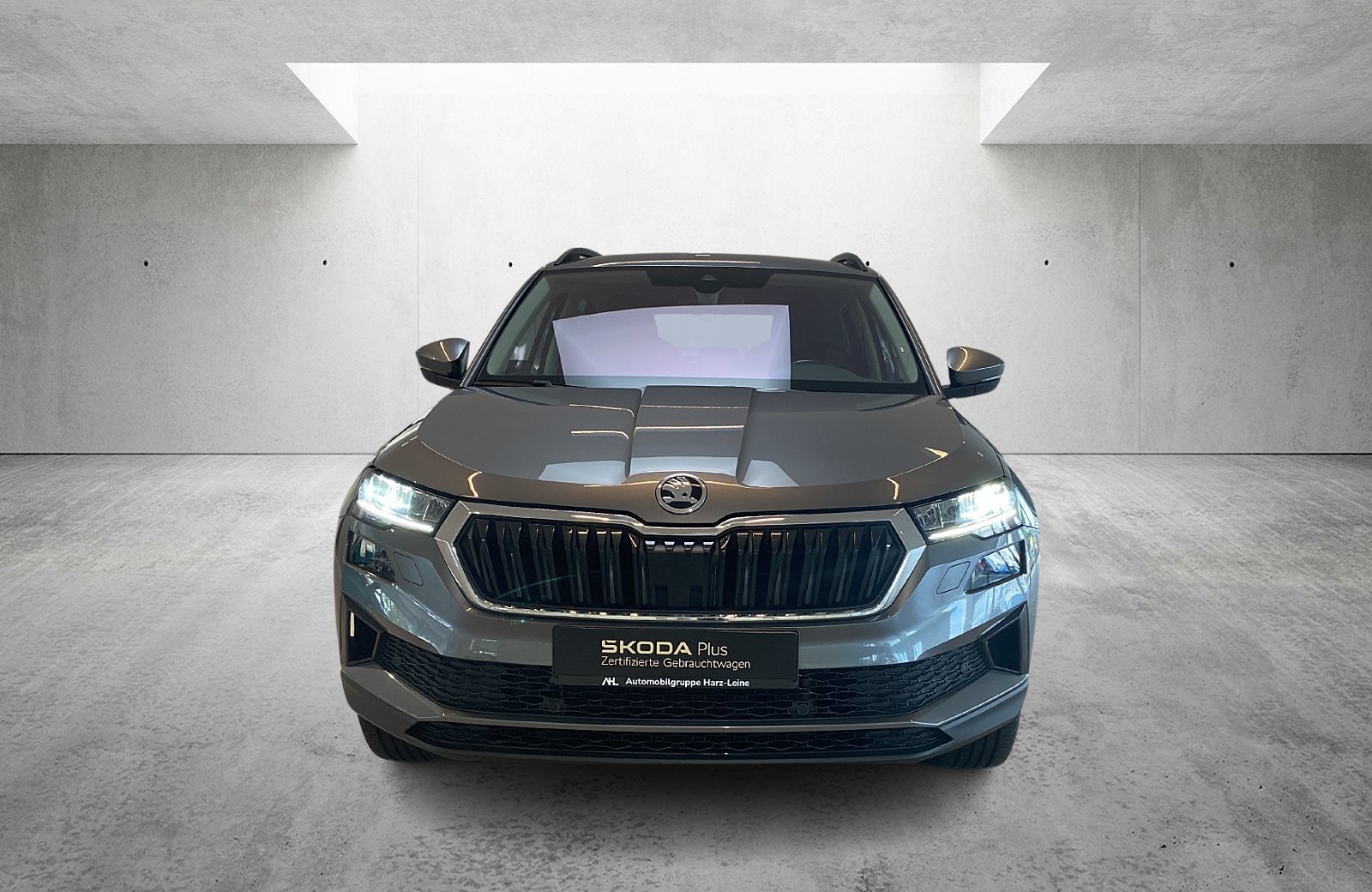 Karoq 1.5 TSI Tour DSG SmartLink AHK LED 4xSHZ