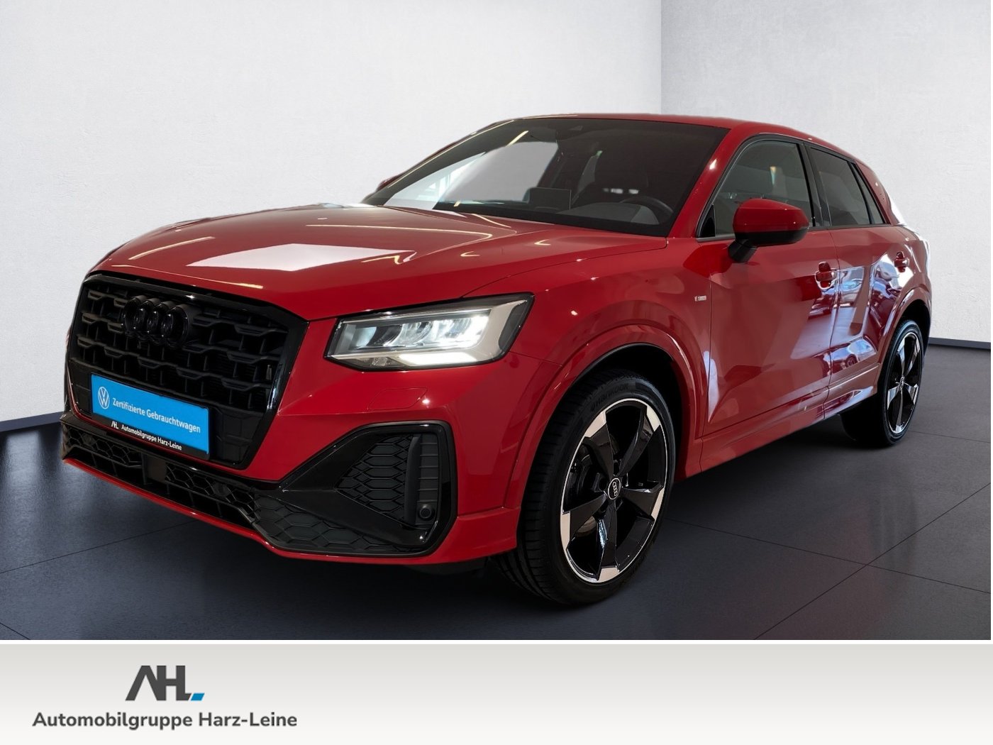Q2 S line 35 TFSI DSG AHK LED RFK Navi AHK AUT