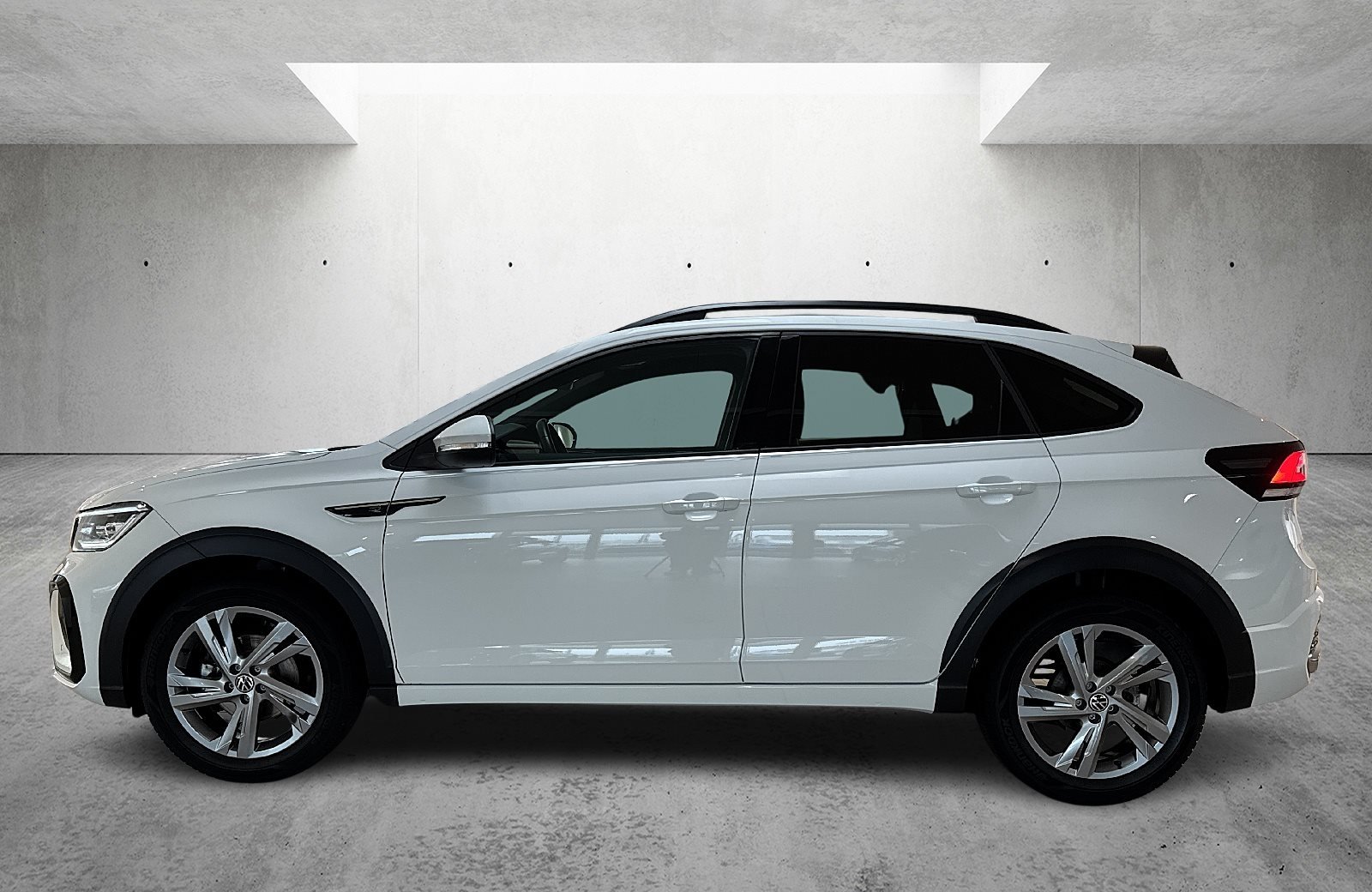 Taigo 1.0 TSI R-Line DSG IQ.Light Navi RFK AHK ACC